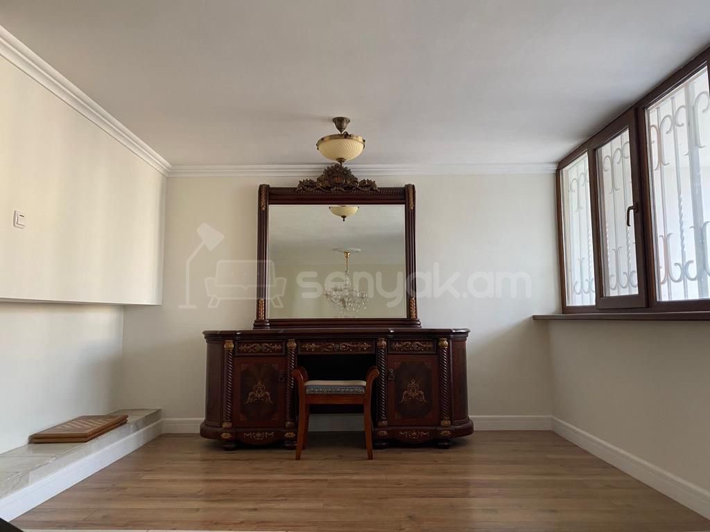 8 Սենյականոց Շքեղ Առանձնատուն, 400քմ, Ավտոտնակով