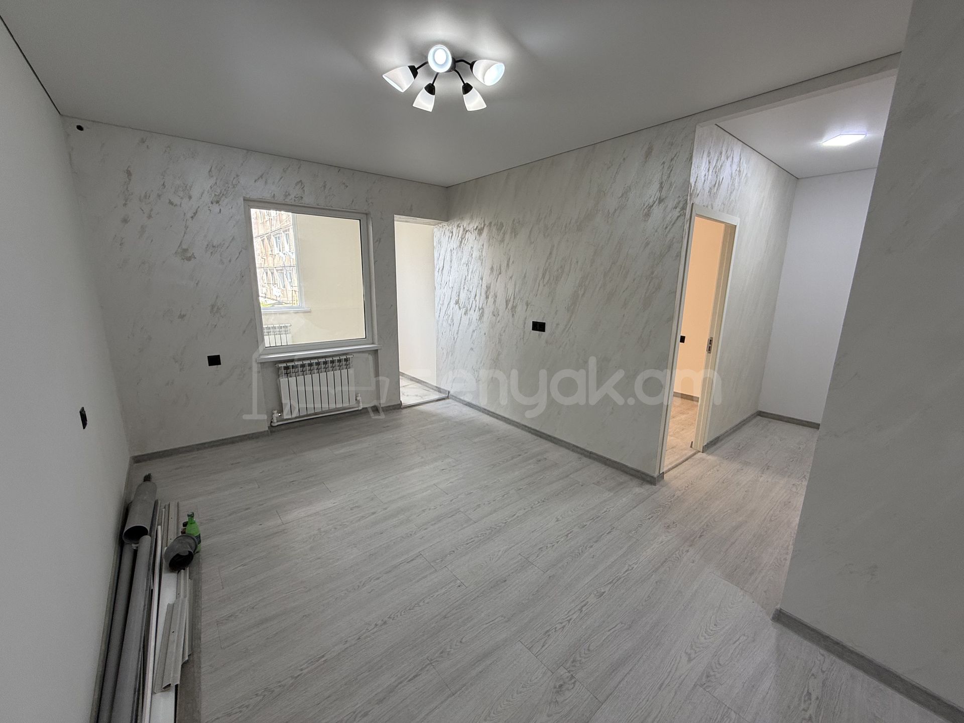 2 Սենյականոց Բնակարան, 36քմ, 2/9 հարկ, Կապիտալ Վերանորոգված