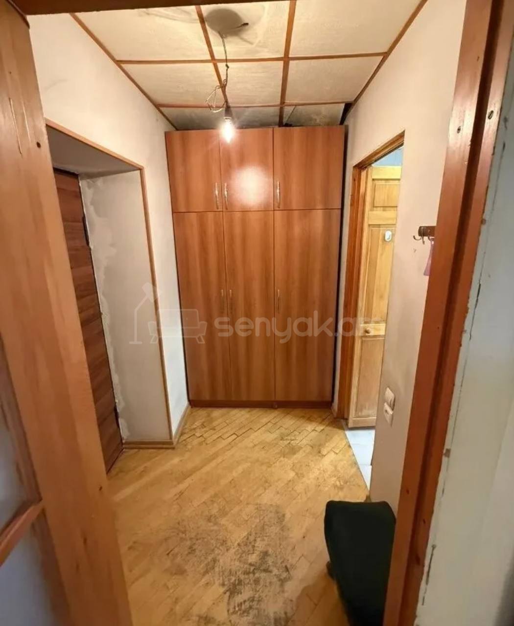 2 Սենյականոց Բնակարան Քարե Շենքում, 50քմ, 3/5 հարկ, Նորմալ Վիճակում, Կահավորված
