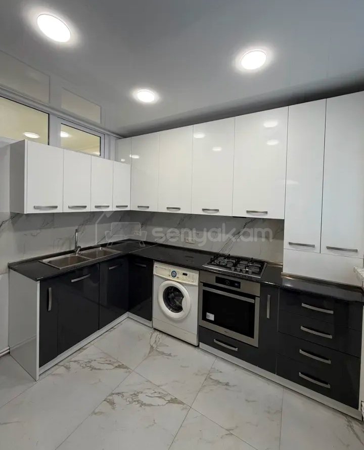 2 Սենյականոց Բնակարան, 50քմ, 4/9 հարկ, Կապիտալ Վերանորոգված