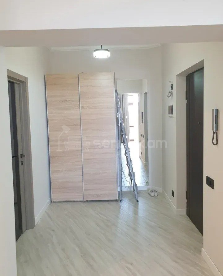 3 Սենյականոց Բնակարան Նորակառույցում, 72քմ, 8/12 հարկ, Կապիտալ Վերանորոգված