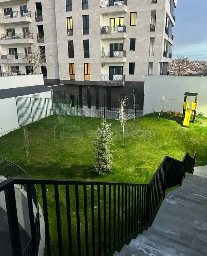 2 Սենյականոց Բնակարան Նորակառույցում, 61քմ, 11/16 հարկ, Դիզայներական Վերանորոգված