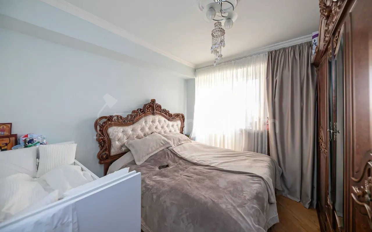 3 Սենյականոց Բնակարան, 88քմ, 6/9 հարկ, Նորմալ Վիճակում