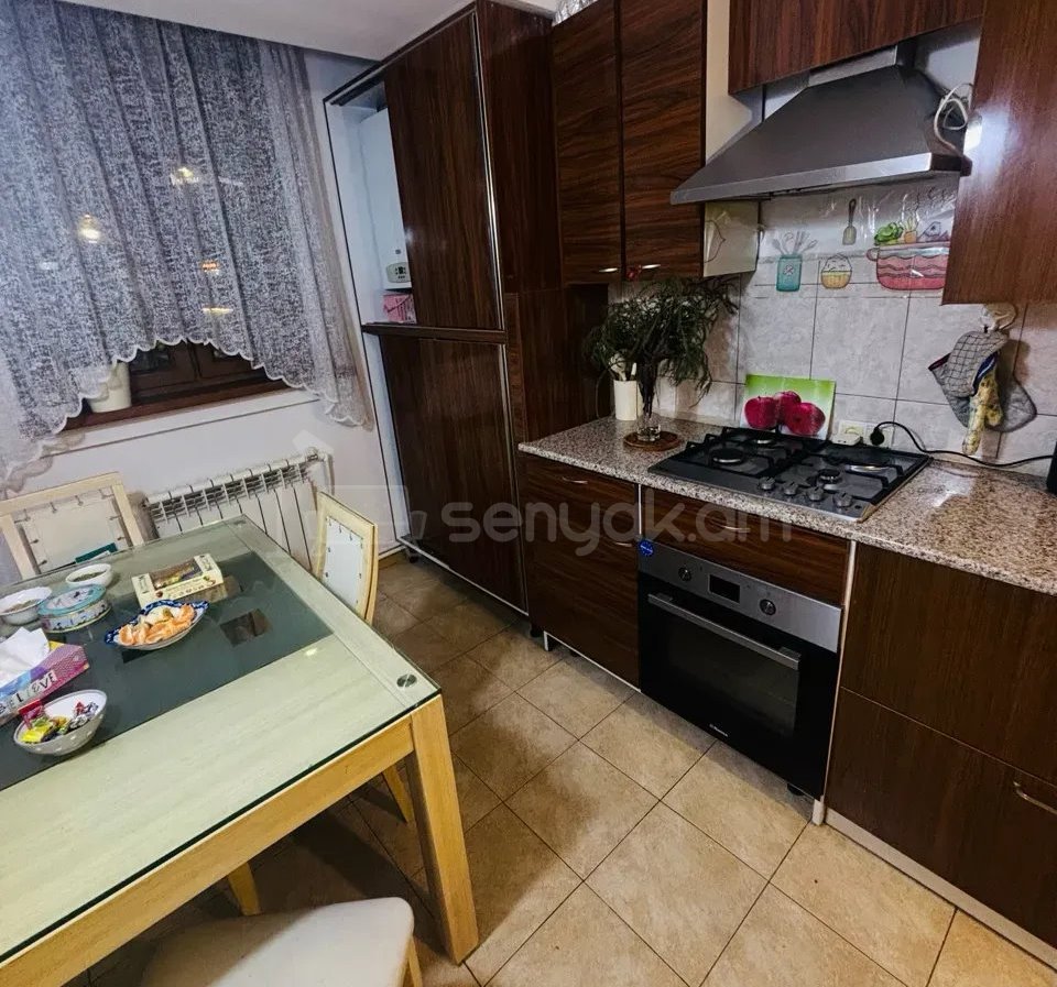 3 Սենյականոց Բնակարան, 70քմ, 2/9 հարկ, Կապիտալ Վերանորոգված