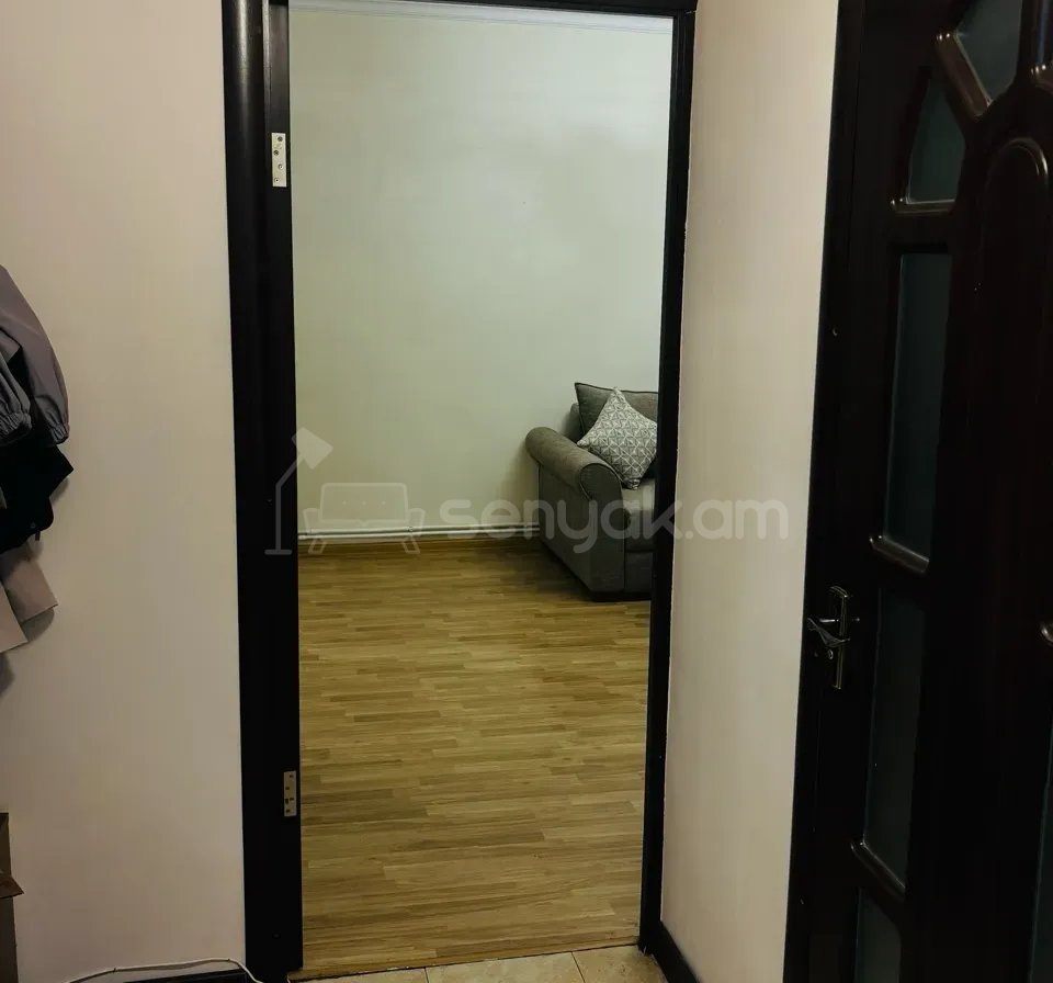 3 Սենյականոց Բնակարան, 70քմ, 2/9 հարկ, Կապիտալ Վերանորոգված