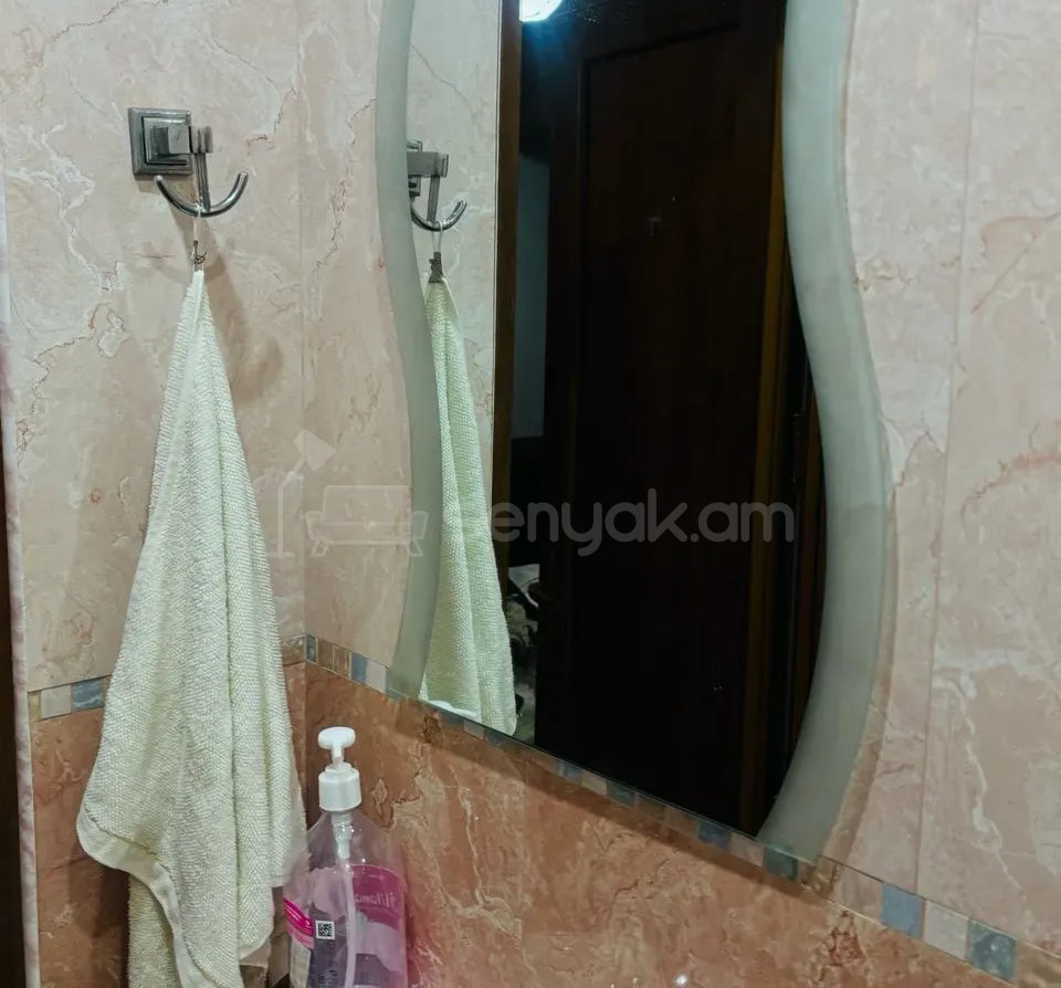 3 Սենյականոց Բնակարան, 70քմ, 2/9 հարկ, Կապիտալ Վերանորոգված