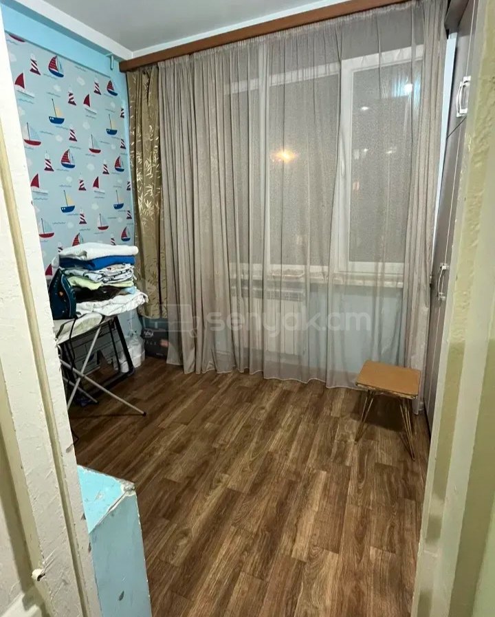 2 Սենյականոց Բնակարան Քարե Շենքում, 60քմ, 2/5 հարկ, Կոսմետիկ Վերանորոգված, Կահավորված