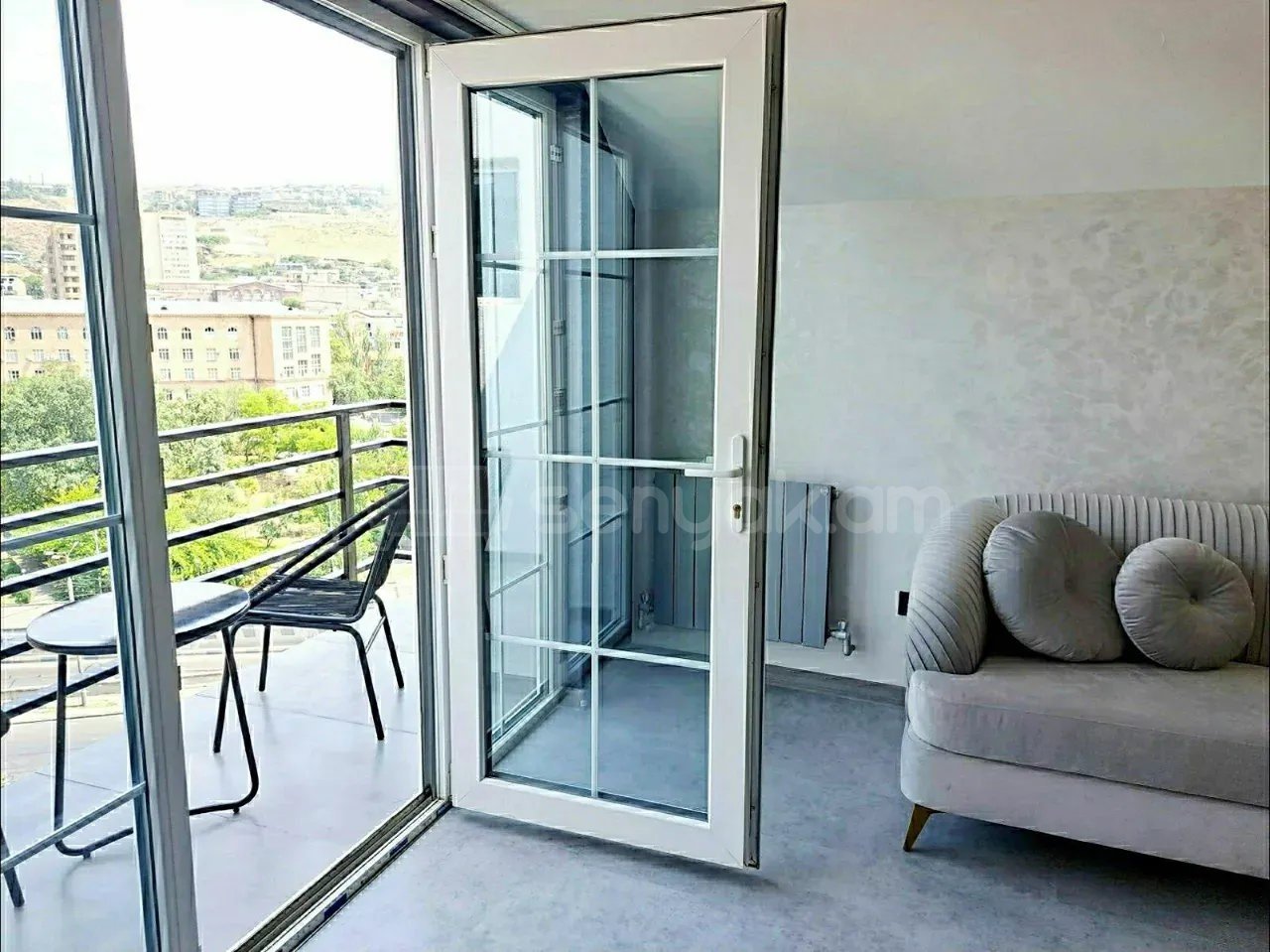3 Սենյականոց Բնակարան, 110քմ, 4/5 հարկ, Դիզայներական Վերանորոգված