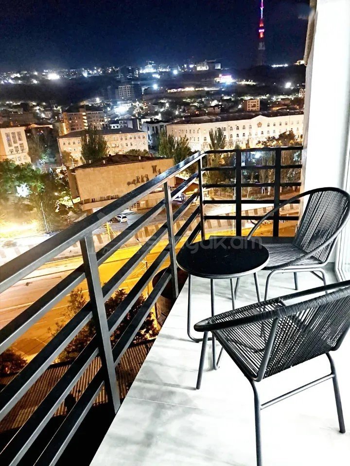 3 Սենյականոց Բնակարան, 110քմ, 4/5 հարկ, Դիզայներական Վերանորոգված