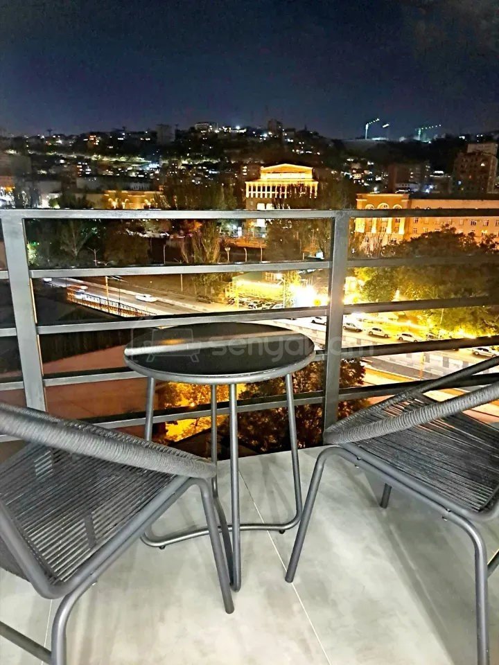 3 Սենյականոց Բնակարան, 110քմ, 4/5 հարկ, Դիզայներական Վերանորոգված