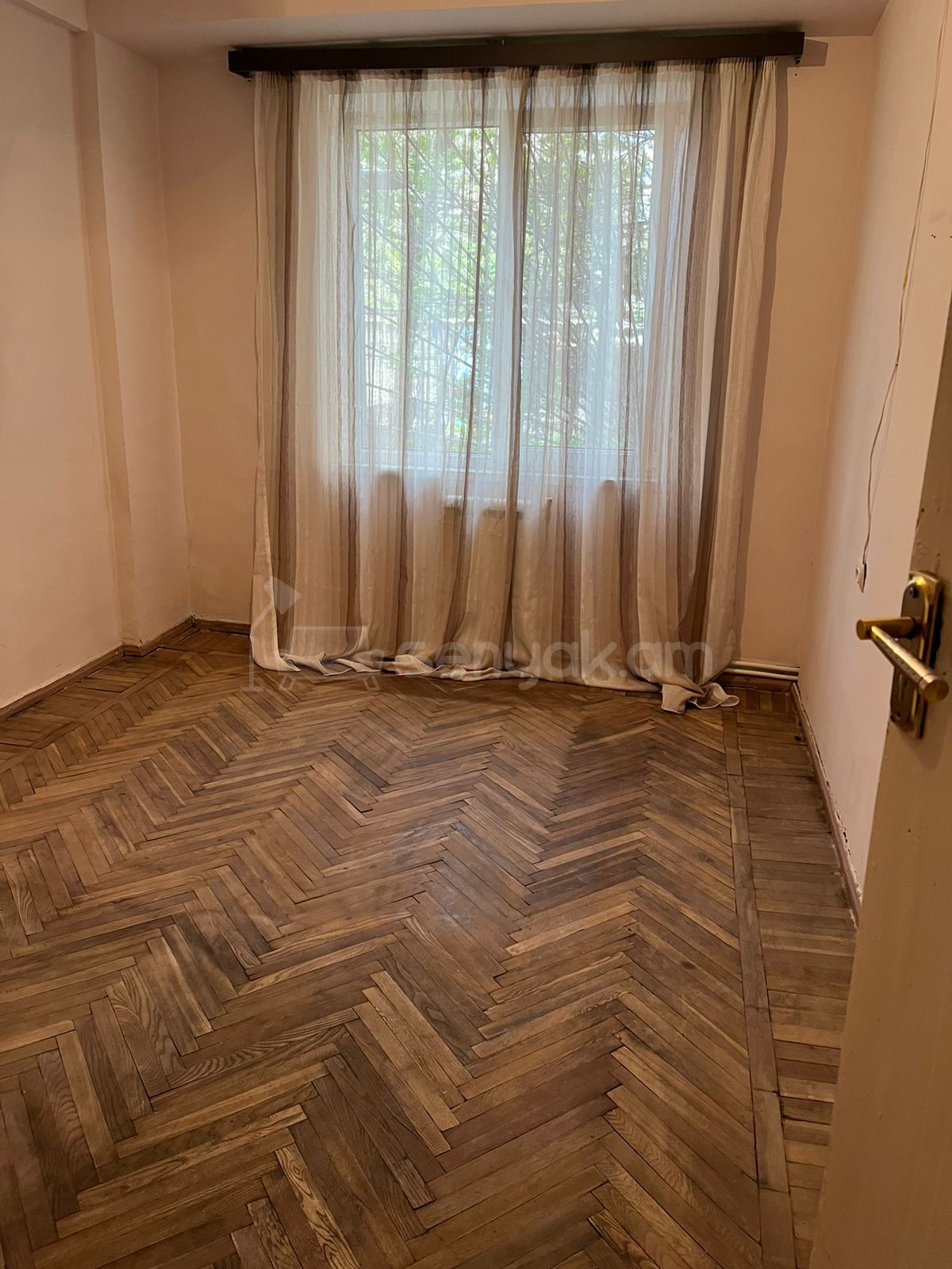 3 Սենյականոց Բնակարան, 85քմ, 1/9 հարկ, Կոսմետիկ Վերանորոգված, Կահավորված, Արևկող