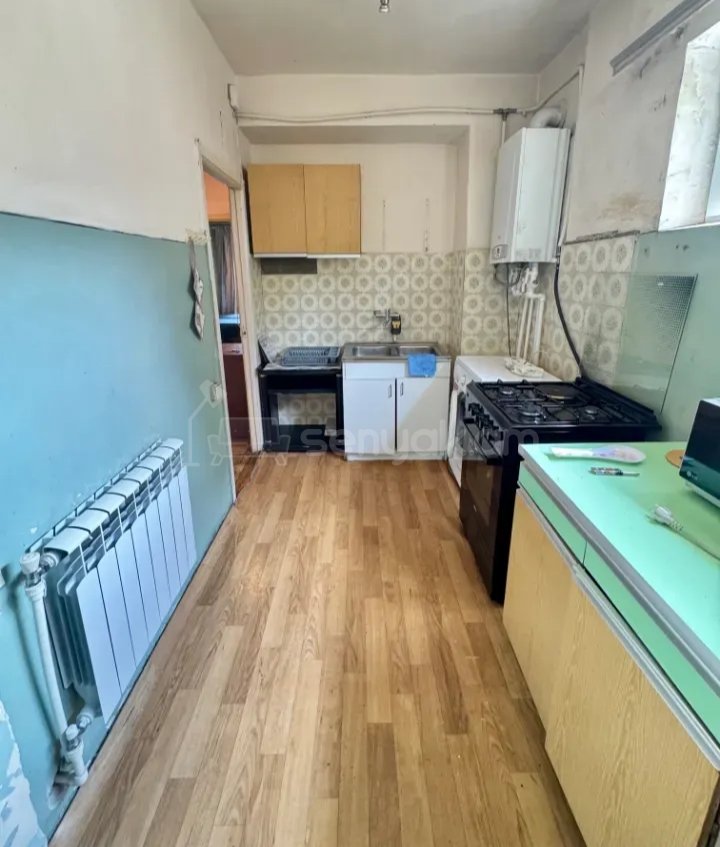 3 Սենյականոց Բնակարան, 76քմ, 6/9 հարկ, Նորմալ Վիճակում, Կահավորված, Արևկող