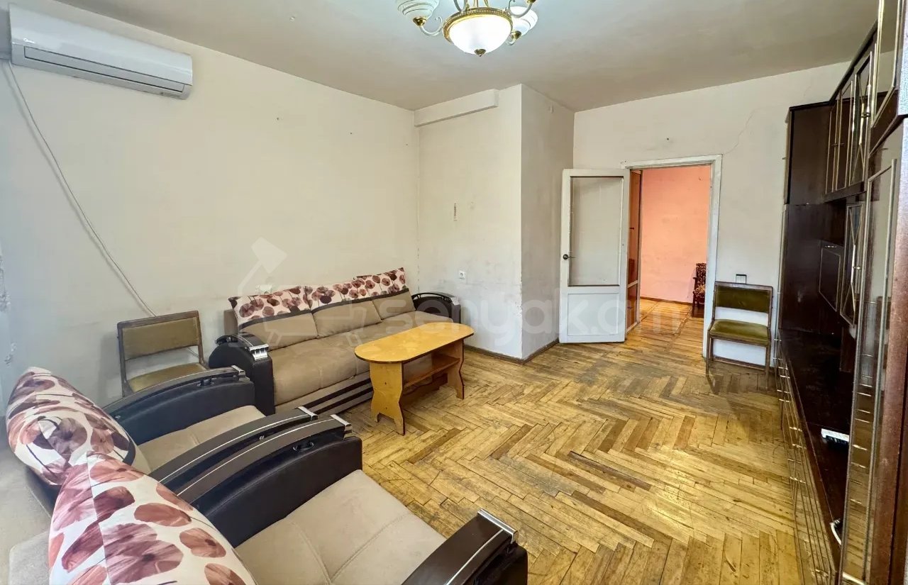 3 Սենյականոց Բնակարան, 76քմ, 6/9 հարկ, Նորմալ Վիճակում, Կահավորված, Արևկող
