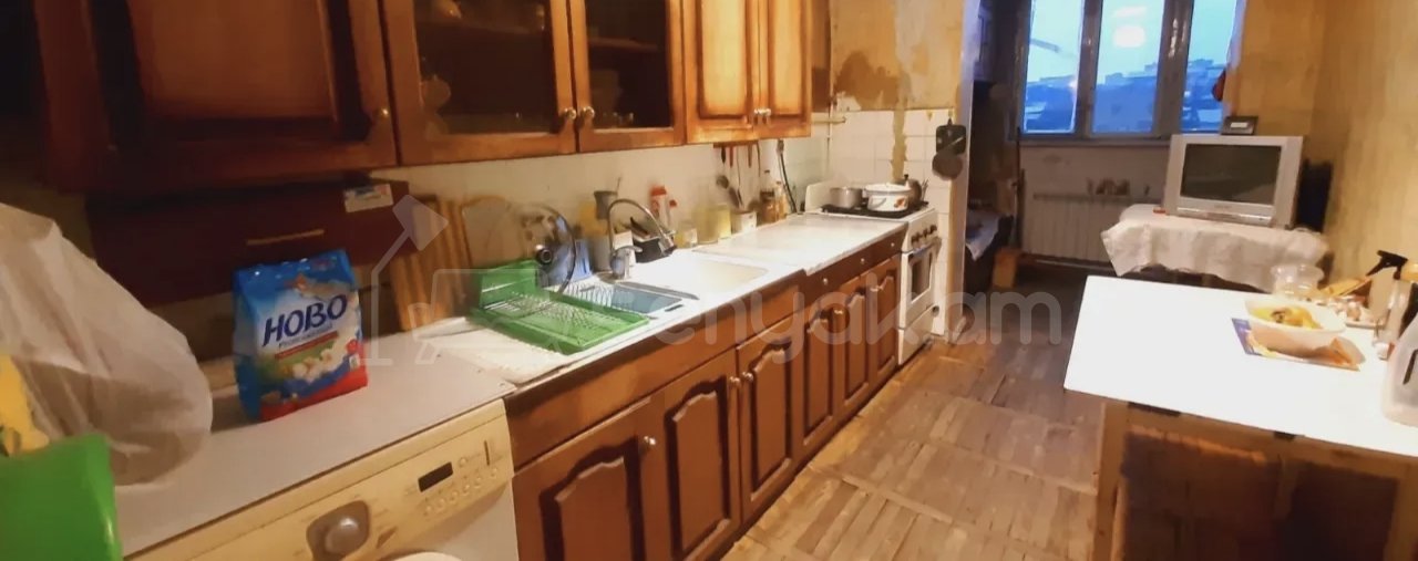 2 Սենյականոց Բնակարան Քարե Շենքում, 57քմ, 5/9 հարկ, Նորմալ Վիճակում, Կահավորված