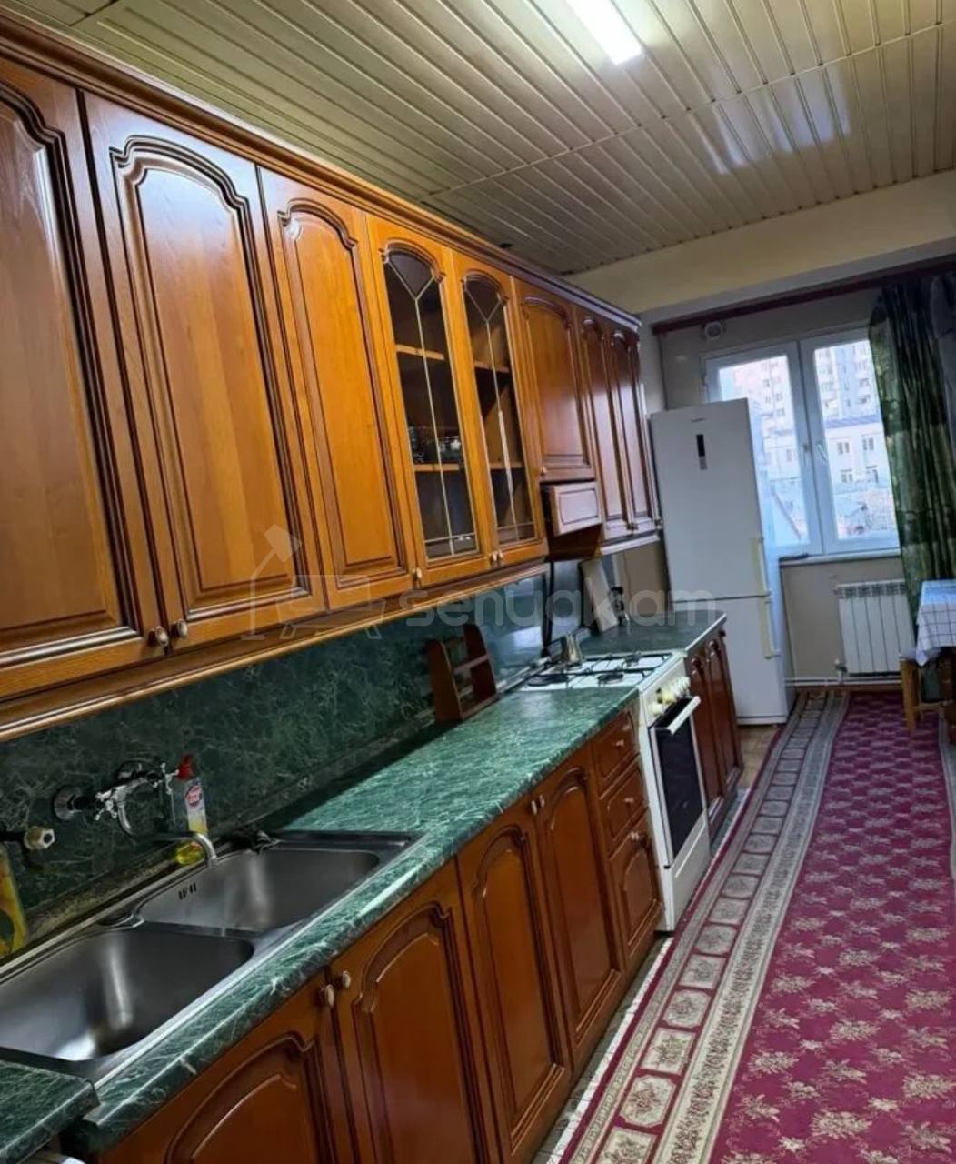 4 Սենյականոց Բնակարան Քարե Շենքում, 104քմ, 4/5 հարկ, Կապիտալ Վերանորոգված, Կահավորված
