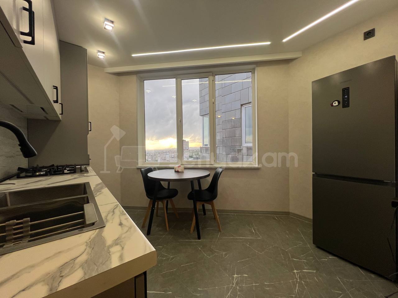 3 Սենյականոց Բնակարան Նորակառույցում, 90քմ, 12/12 հարկ, Դիզայներական Վերանորոգված