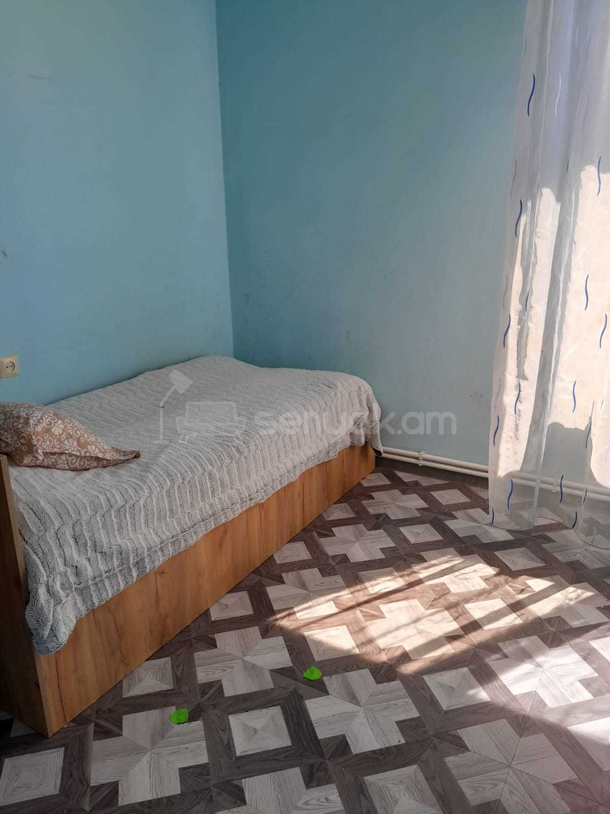 4 Սենյականոց Բնակարան, 91քմ, 6/9 հարկ, Նորմալ Վիճակում, Կահավորված, Արևկող