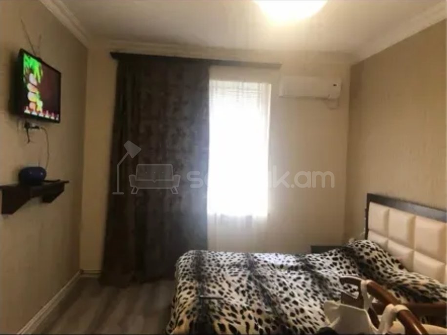 2 Սենյականոց Բնակարան Քարե Շենքում, 57քմ, 5/5 հարկ, Կապիտալ Վերանորոգված, Կահավորված, Արևկող