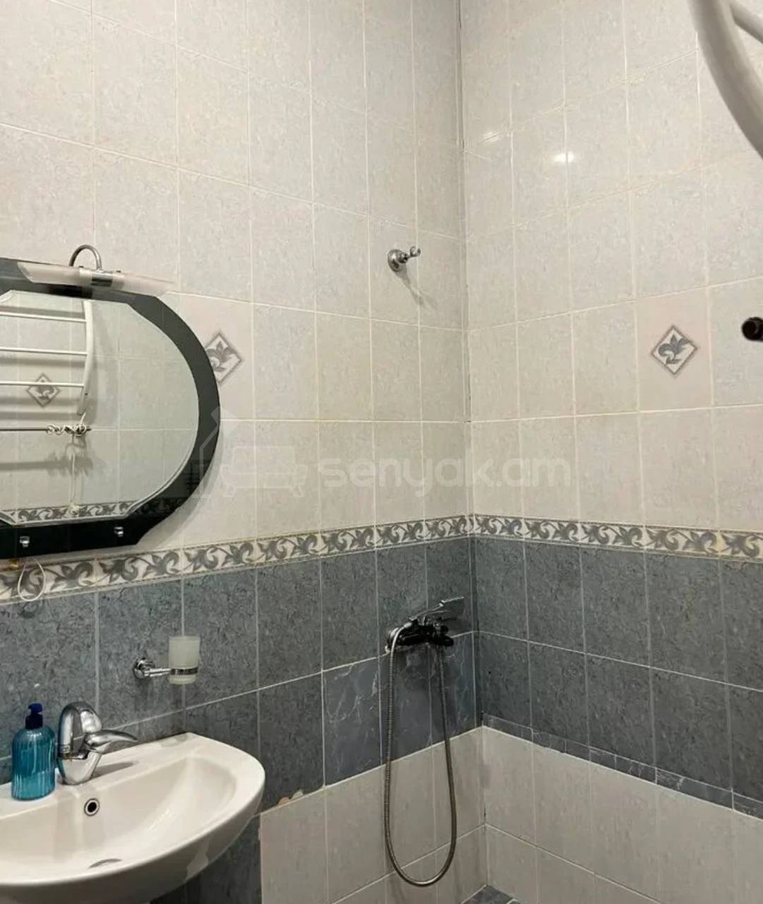 2 Սենյականոց Բնակարան Քարե Շենքում, 52քմ, 4/4 հարկ, Կապիտալ Վերանորոգված, Կահավորված