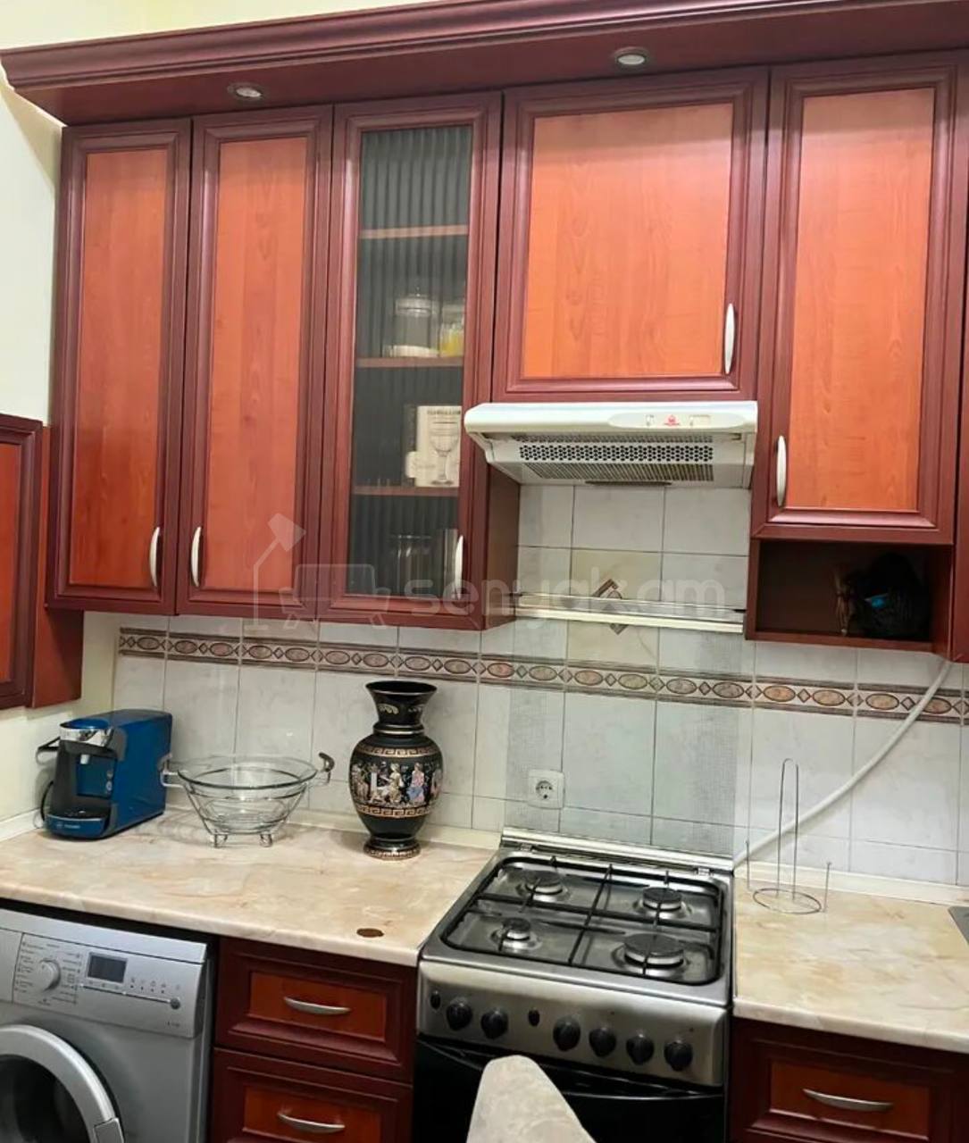 2 Սենյականոց Բնակարան Քարե Շենքում, 52քմ, 4/4 հարկ, Կապիտալ Վերանորոգված, Կահավորված