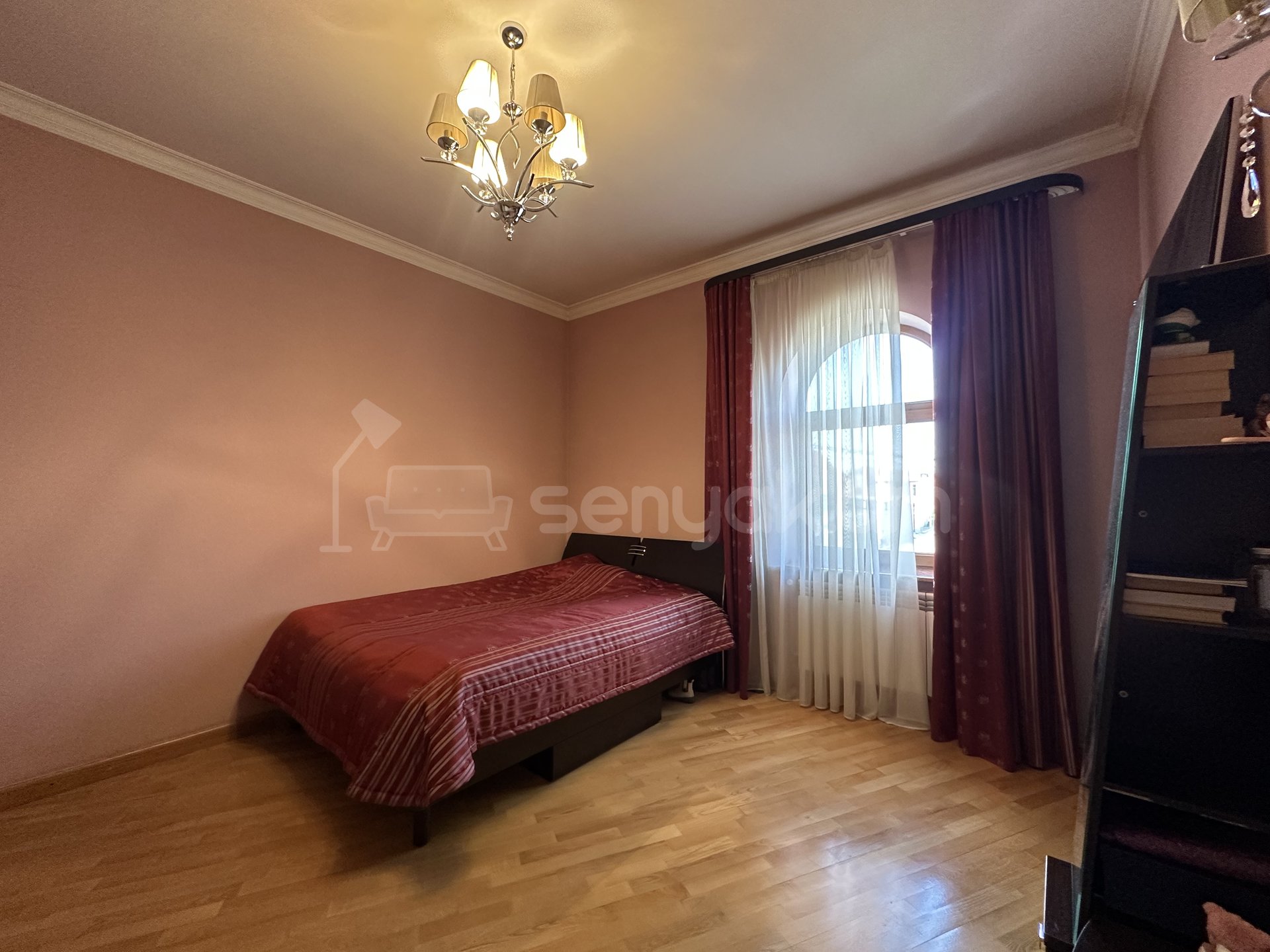 8 Սենյականոց Սեփական Տուն, 660քմ, Կապիտալ Վերանորոգված, Ավտոտնակով
