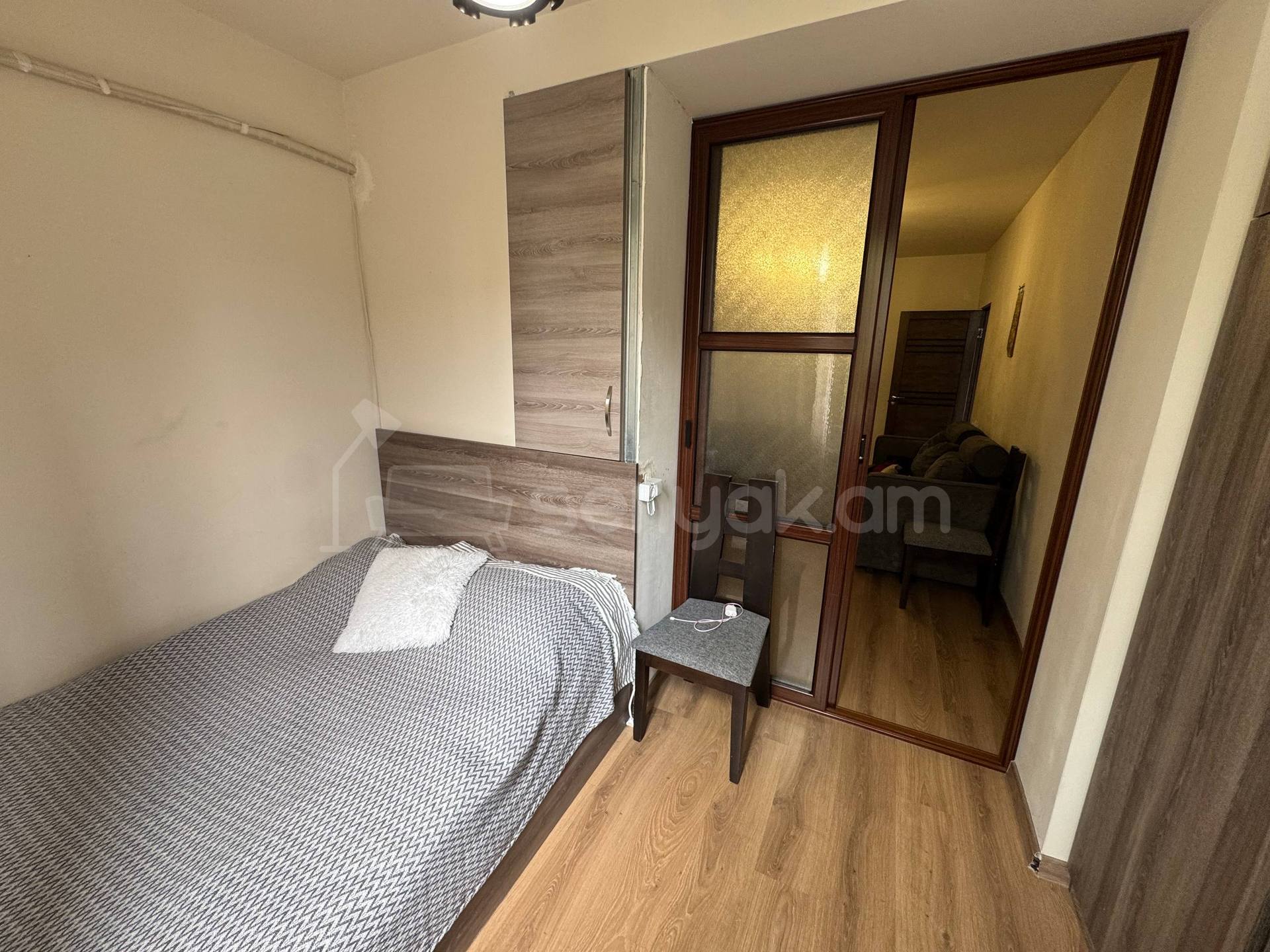 2 Սենյականոց Բնակարան Քարե Շենքում, 43քմ, 3/5 հարկ, Կապիտալ Վերանորոգված