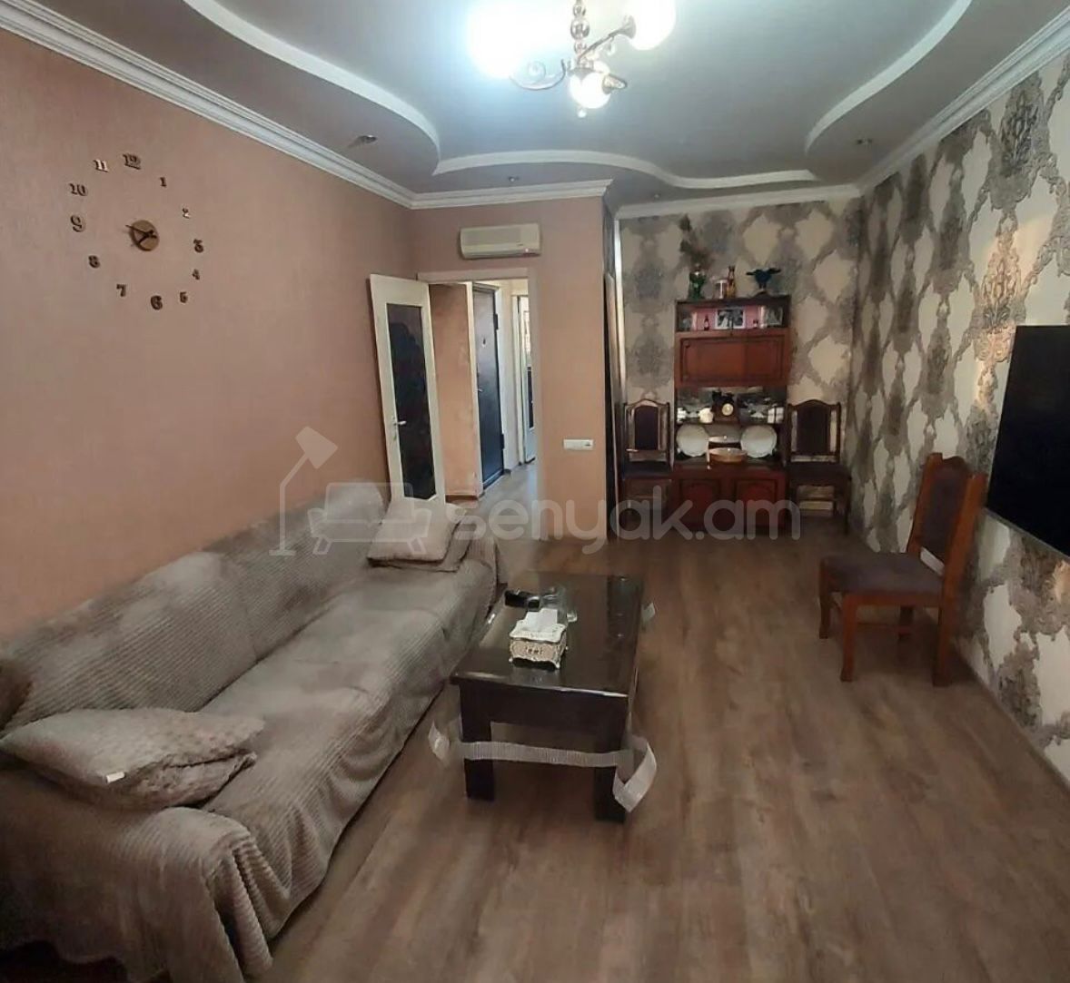 3 Սենյականոց Բնակարան Քարե Շենքում, 63քմ, 5/5 հարկ, Կոսմետիկ Վերանորոգված