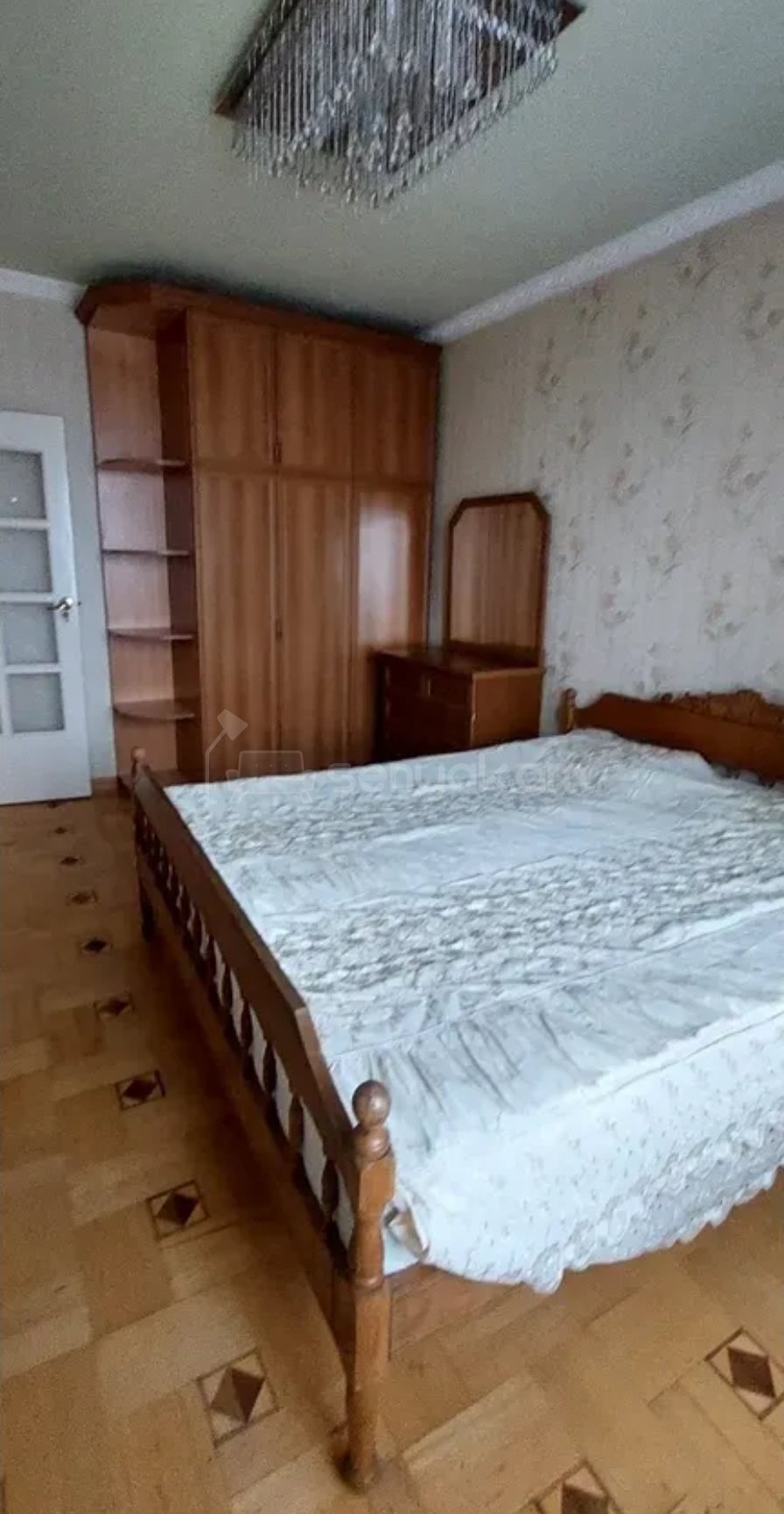 3 Սենյականոց Բնակարան Քարե Շենքում, 78քմ, 5/5 հարկ, Նորմալ Վիճակում