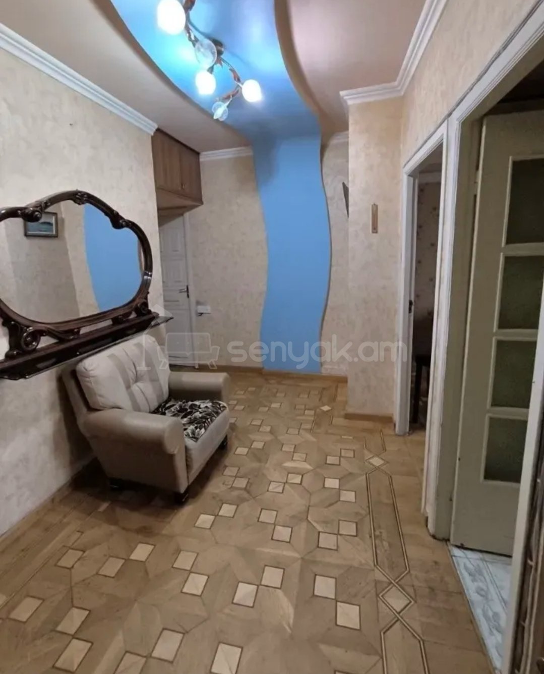 3 Սենյականոց Բնակարան Քարե Շենքում, 78քմ, 5/5 հարկ, Նորմալ Վիճակում