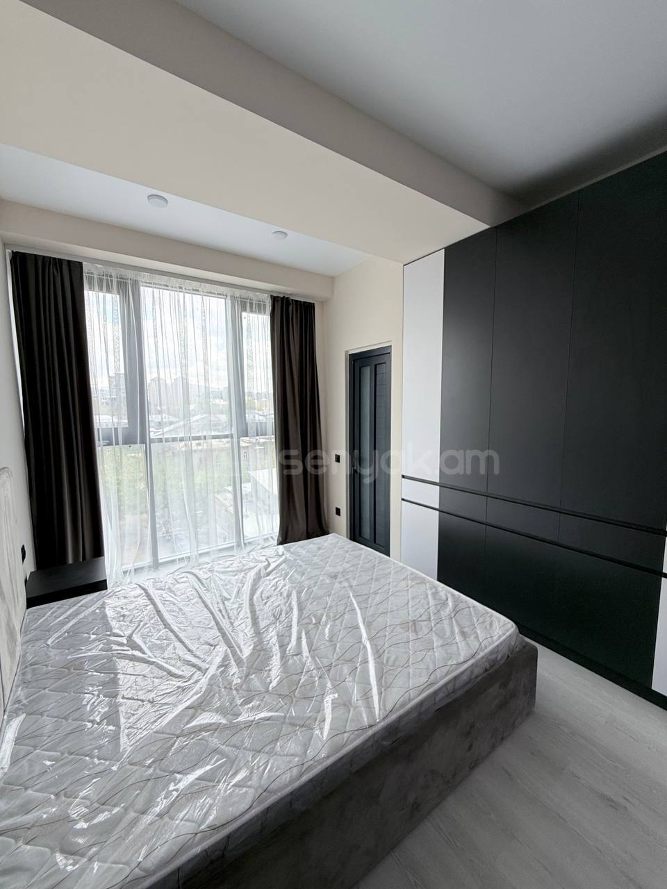 1 Սենյականոց Բնակարան Նորակառույցում, 45քմ, 8/18 հարկ, Դիզայներական Վերանորոգված, Կահավորված
