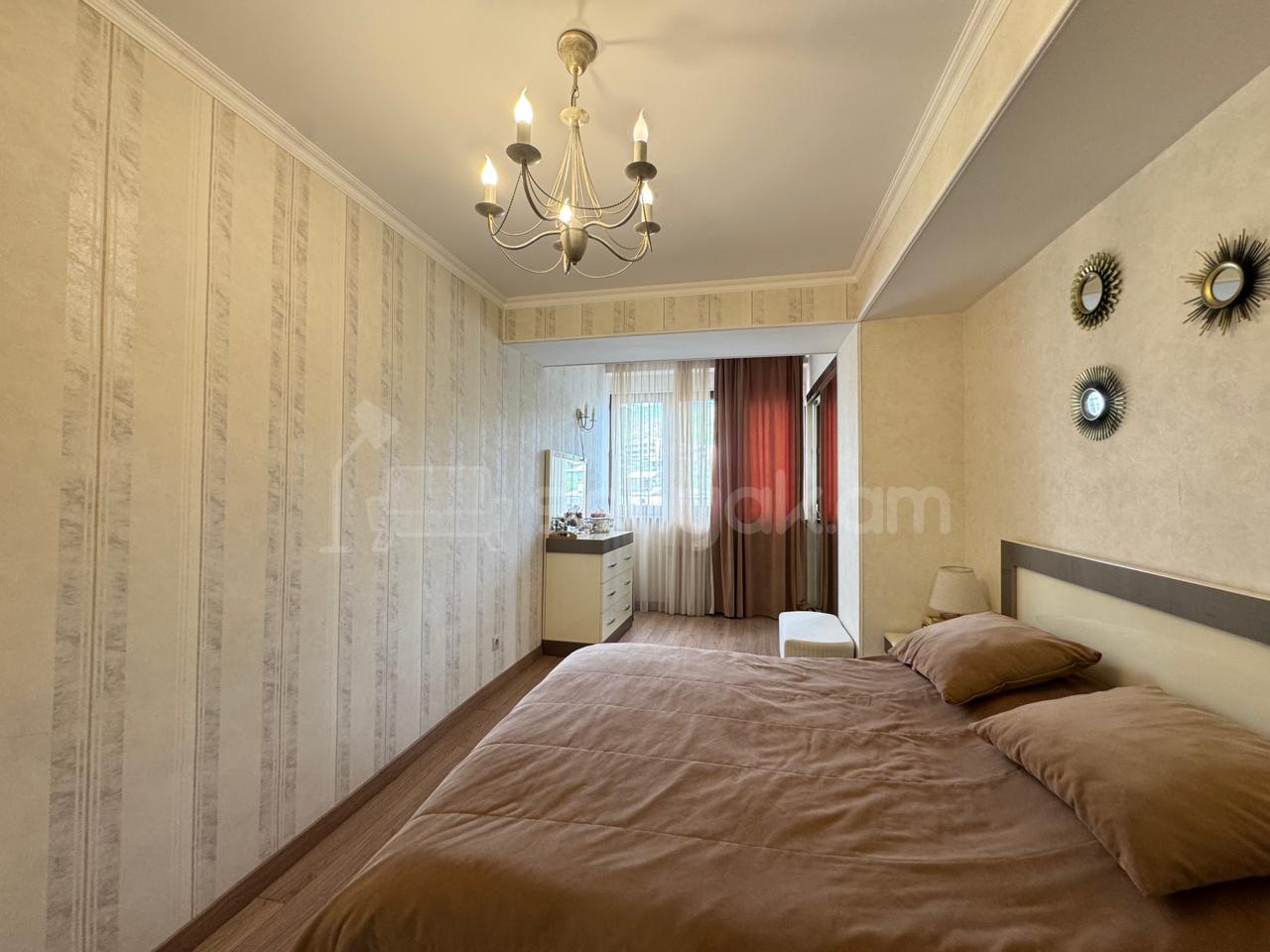 4 Սենյականոց Բնակարան, 118քմ, 11/16 հարկ, Կապիտալ Վերանորոգված