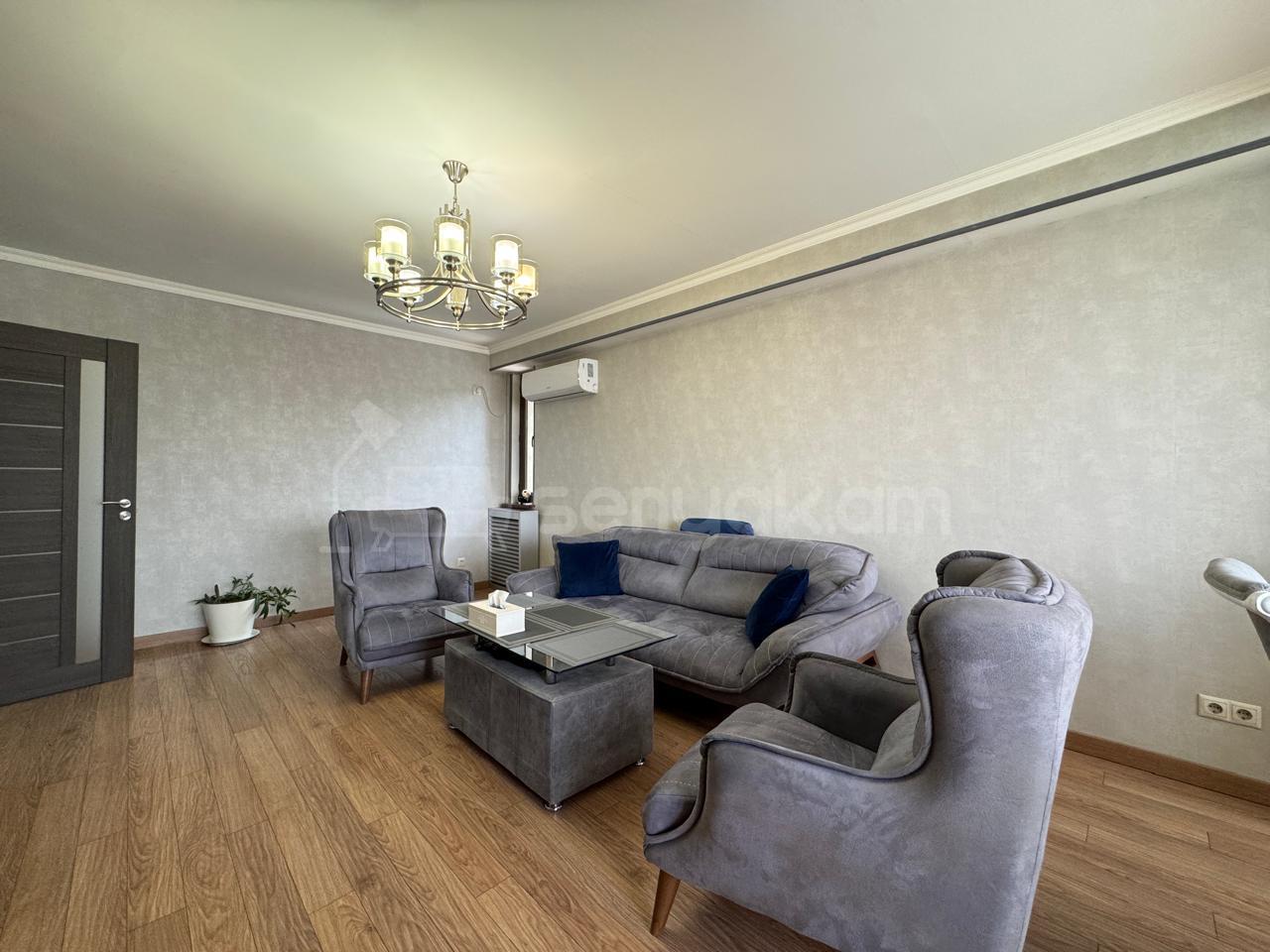 4 Սենյականոց Բնակարան, 118քմ, 11/16 հարկ, Կապիտալ Վերանորոգված