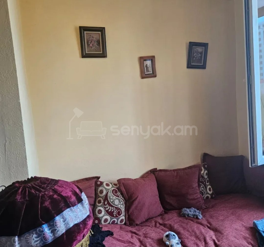 2 Սենյականոց Բնակարան Քարե Շենքում, 59քմ, 5/5 հարկ, Նորմալ Վիճակում