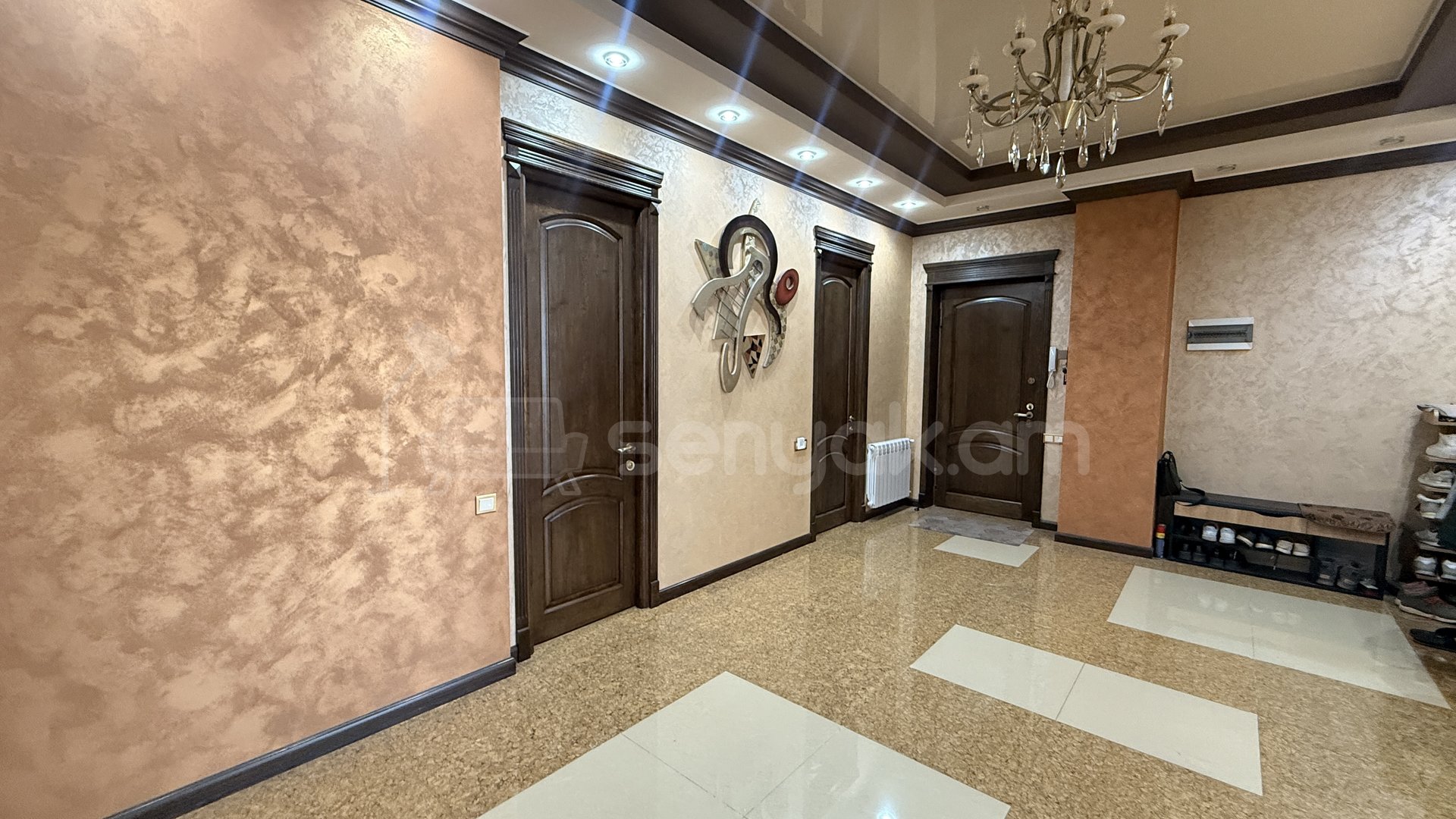 4 Սենյականոց Բնակարան Նորակառույցում, 164քմ, 9/18 հարկ, Դիզայներական Վերանորոգված