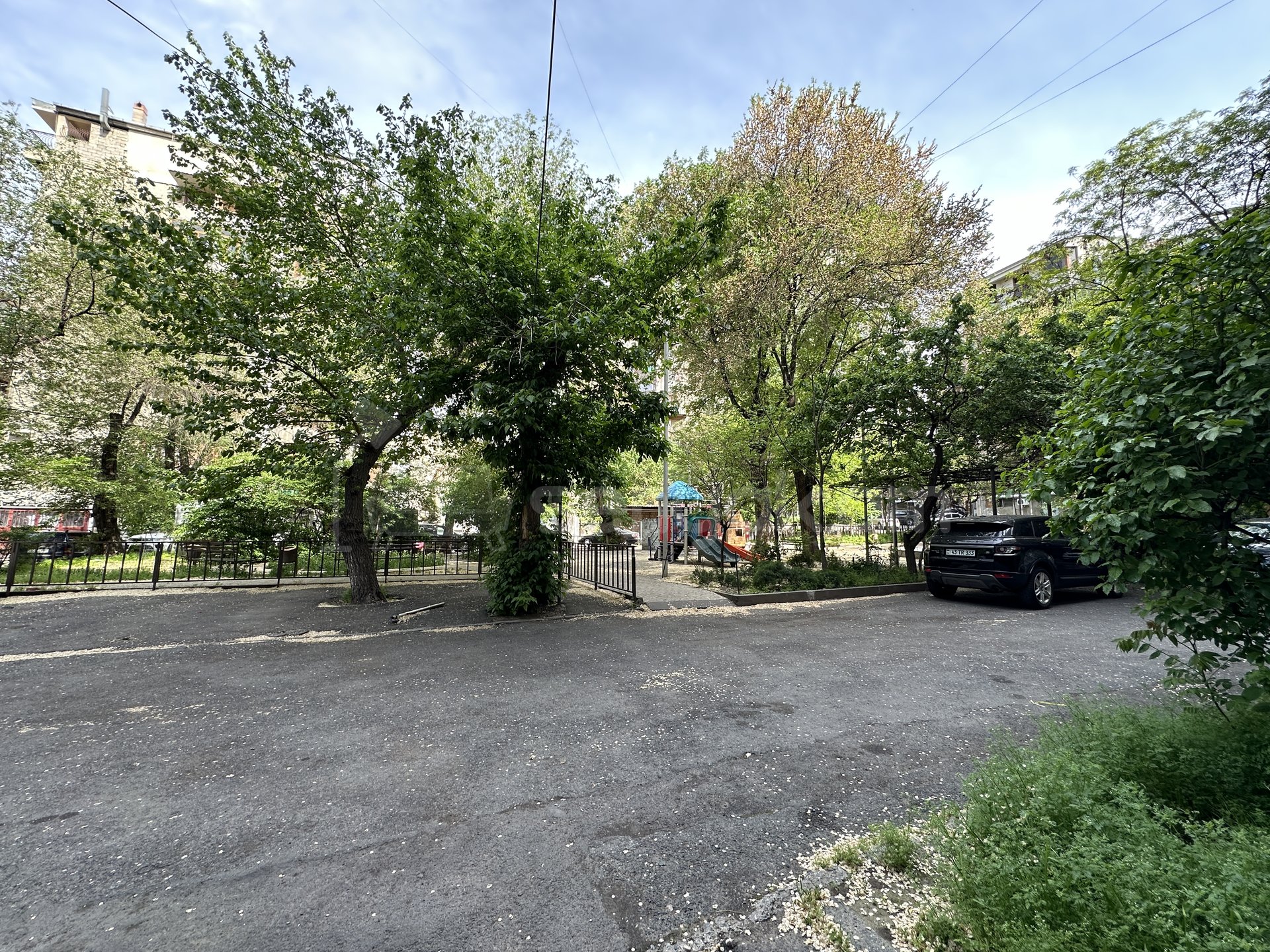 2 Սենյականոց Բնակարան Քարե Շենքում, 72քմ, 4/6 հարկ, Կապիտալ Վերանորոգված