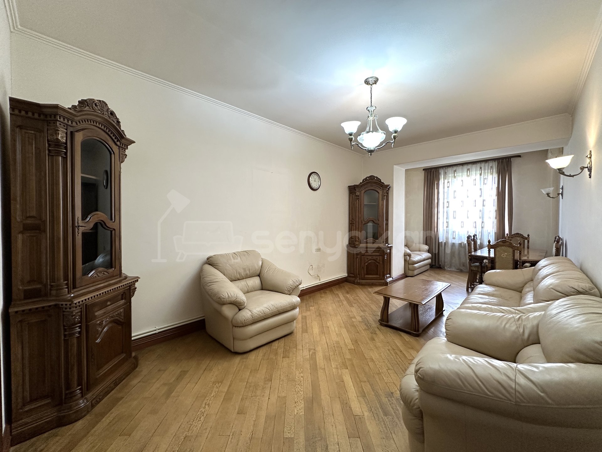 2 Սենյականոց Բնակարան Քարե Շենքում, 72քմ, 4/6 հարկ, Կապիտալ Վերանորոգված