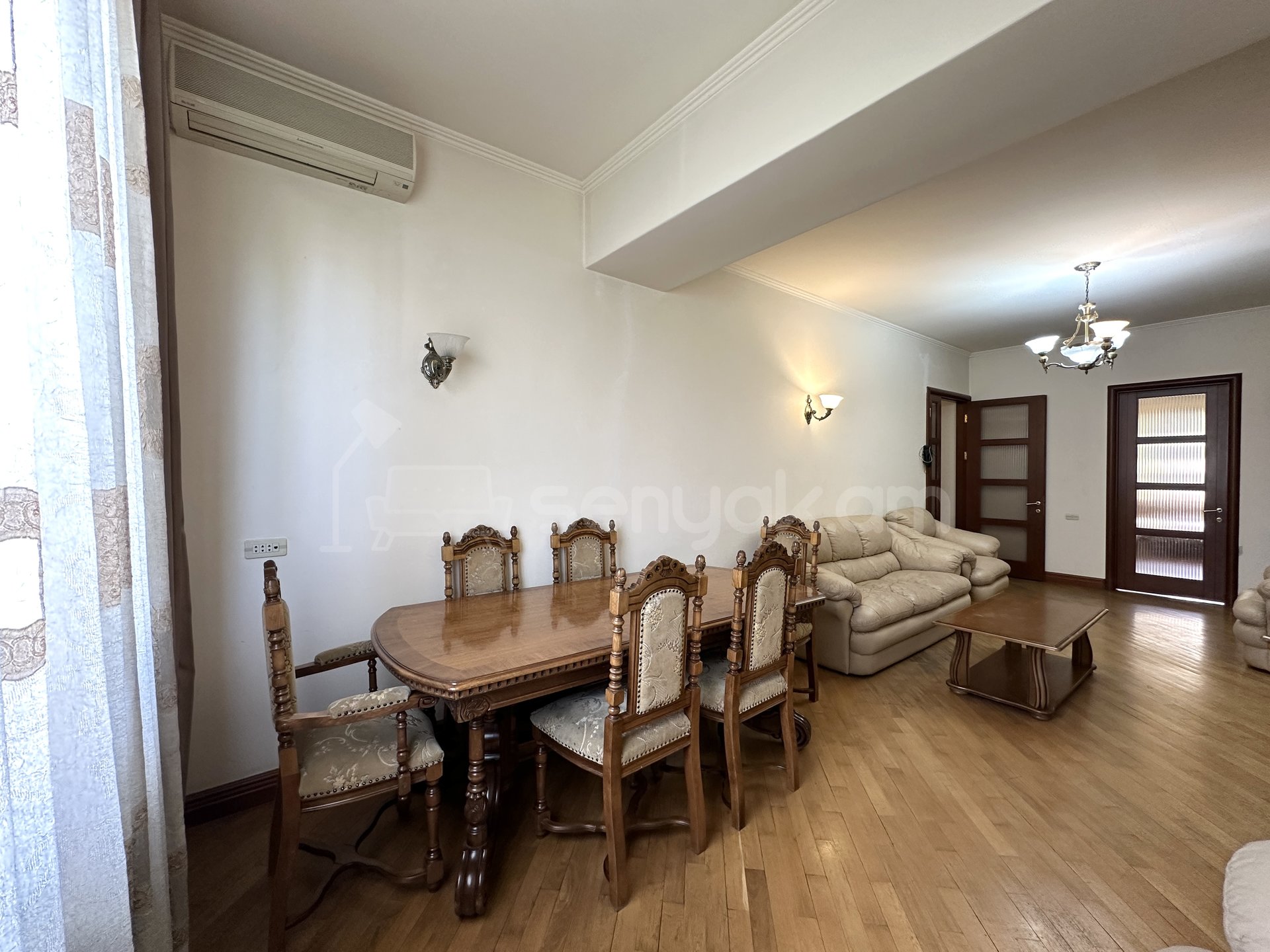 2 Սենյականոց Բնակարան Քարե Շենքում, 72քմ, 4/6 հարկ, Կապիտալ Վերանորոգված