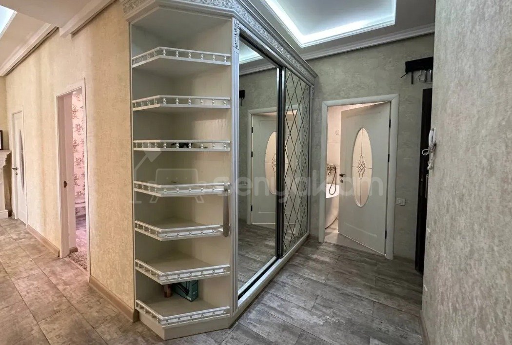 3 Սենյականոց Բնակարան Նորակառույցում, 97քմ, 2/9 հարկ, Դիզայներական Վերանորոգված, Կահավորված, Արևկող