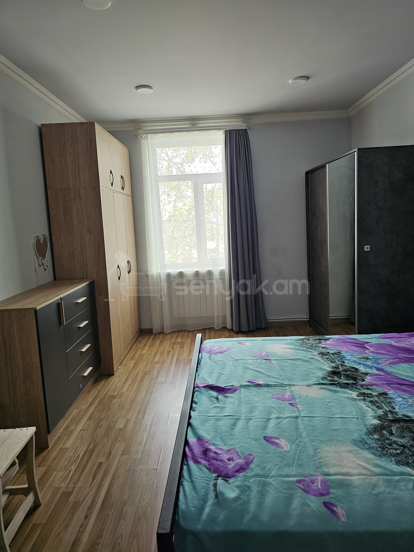 2 Սենյականոց Բնակարան Քարե Շենքում, 80քմ, 5/5 հարկ, Կապիտալ Վերանորոգված, Կահավորված, Արևկող