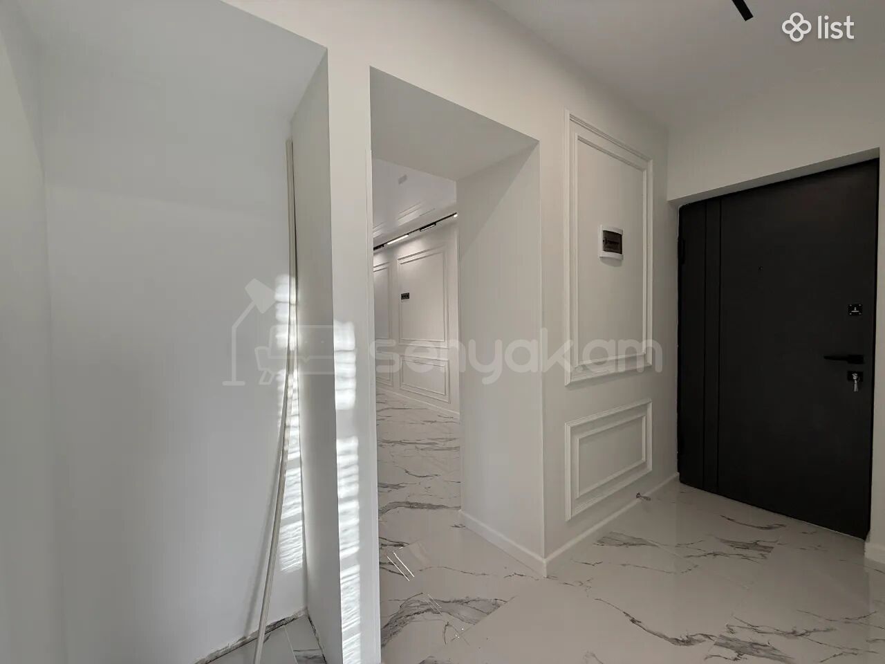 3 Սենյականոց Բնակարան Քարե Շենքում, 75քմ, 3/5 հարկ, Դիզայներական Վերանորոգված
