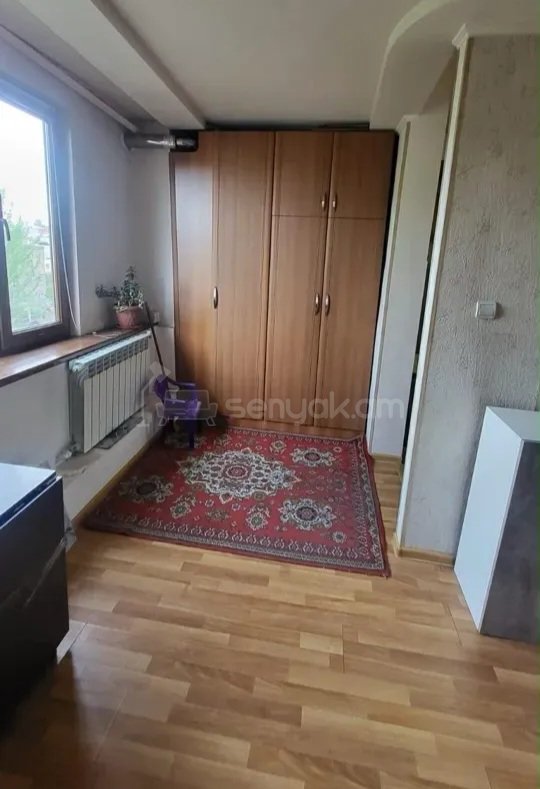 2 Սենյականոց Բնակարան Քարե Շենքում, 53քմ, 5/5 հարկ, Նորմալ Վիճակում, Կահավորված