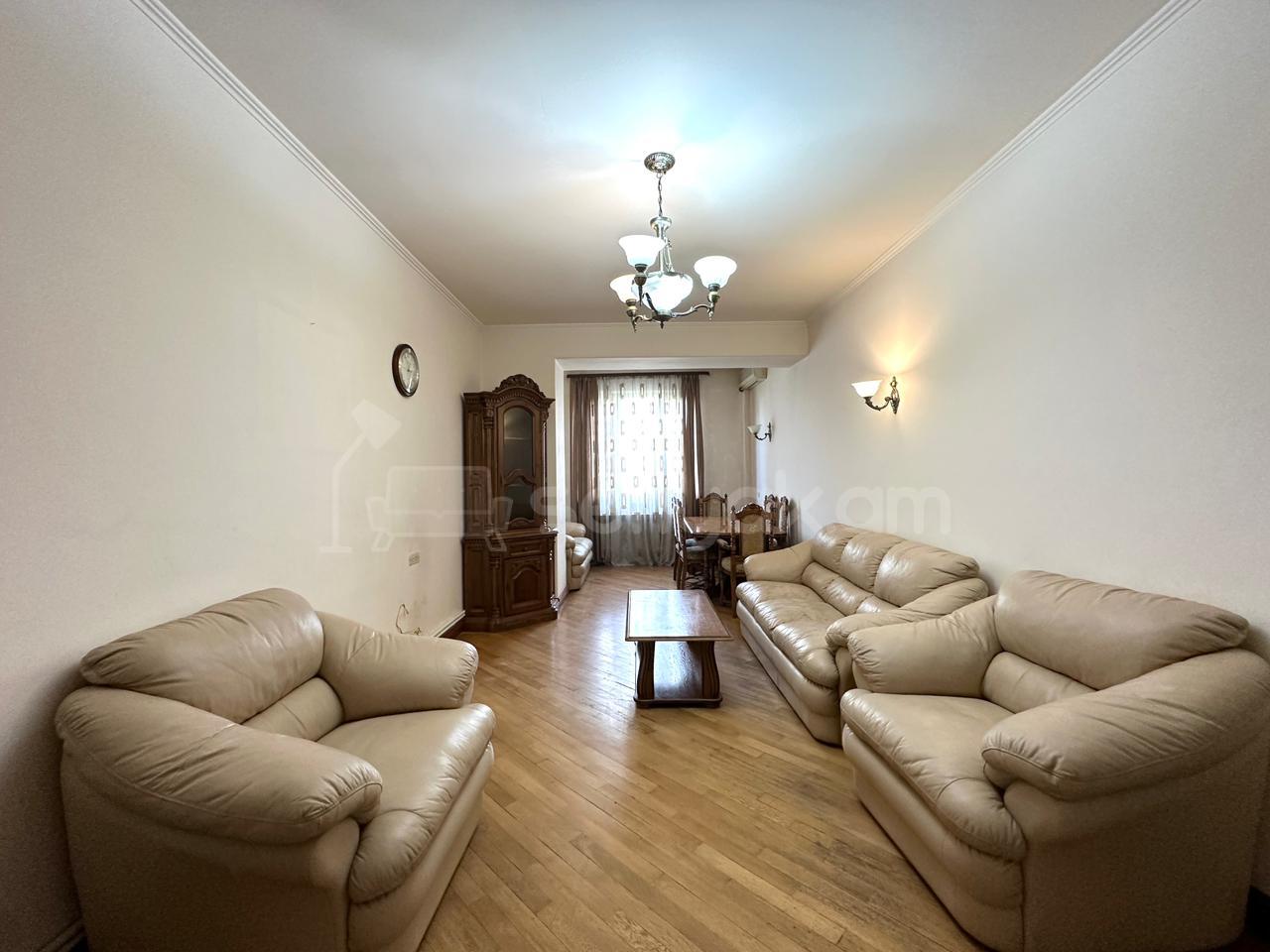 2 Սենյականոց Բնակարան Քարե Շենքում, 70քմ, 4/6 հարկ, Կապիտալ Վերանորոգված, Կահավորված, Արևկող