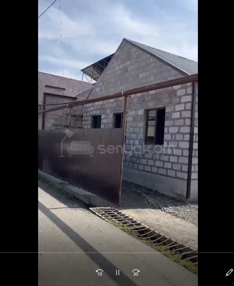 3 Սենյականոց Սեփական Տուն, 88քմ, Կապիտալ Վերանորոգված