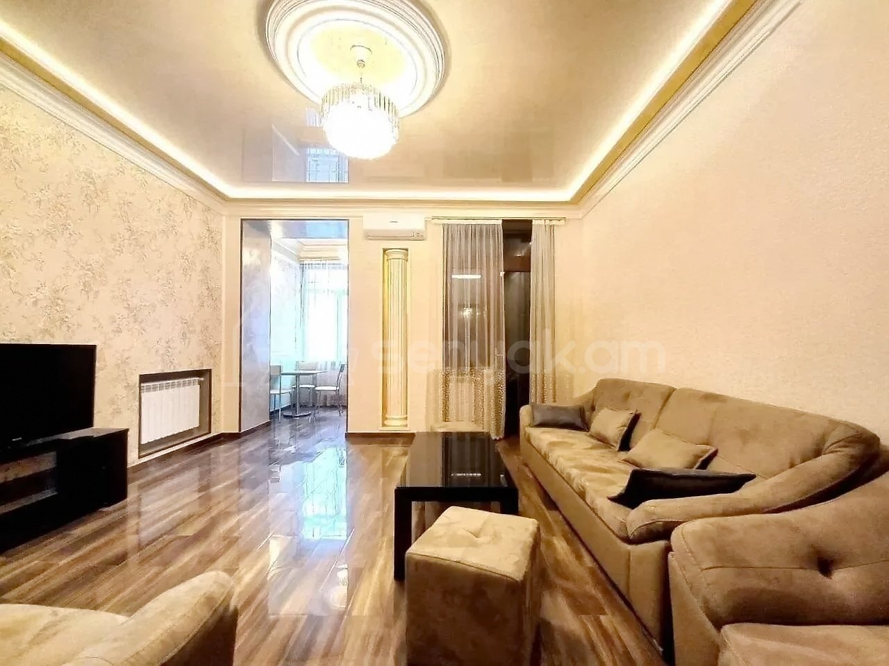 2 Սենյականոց Բնակարան Քարե Շենքում, 50քմ, 2/5 հարկ, Կապիտալ Վերանորոգված