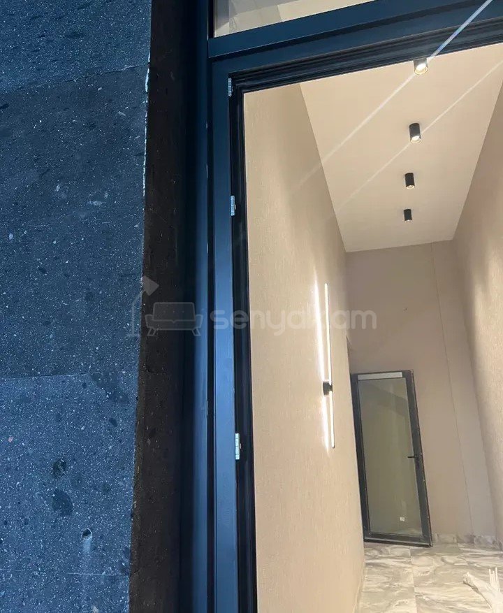 1 Սենյականոց Բնակարան Նորակառույցում, 41քմ, 5/18 հարկ, Զրոյական Վիճակում