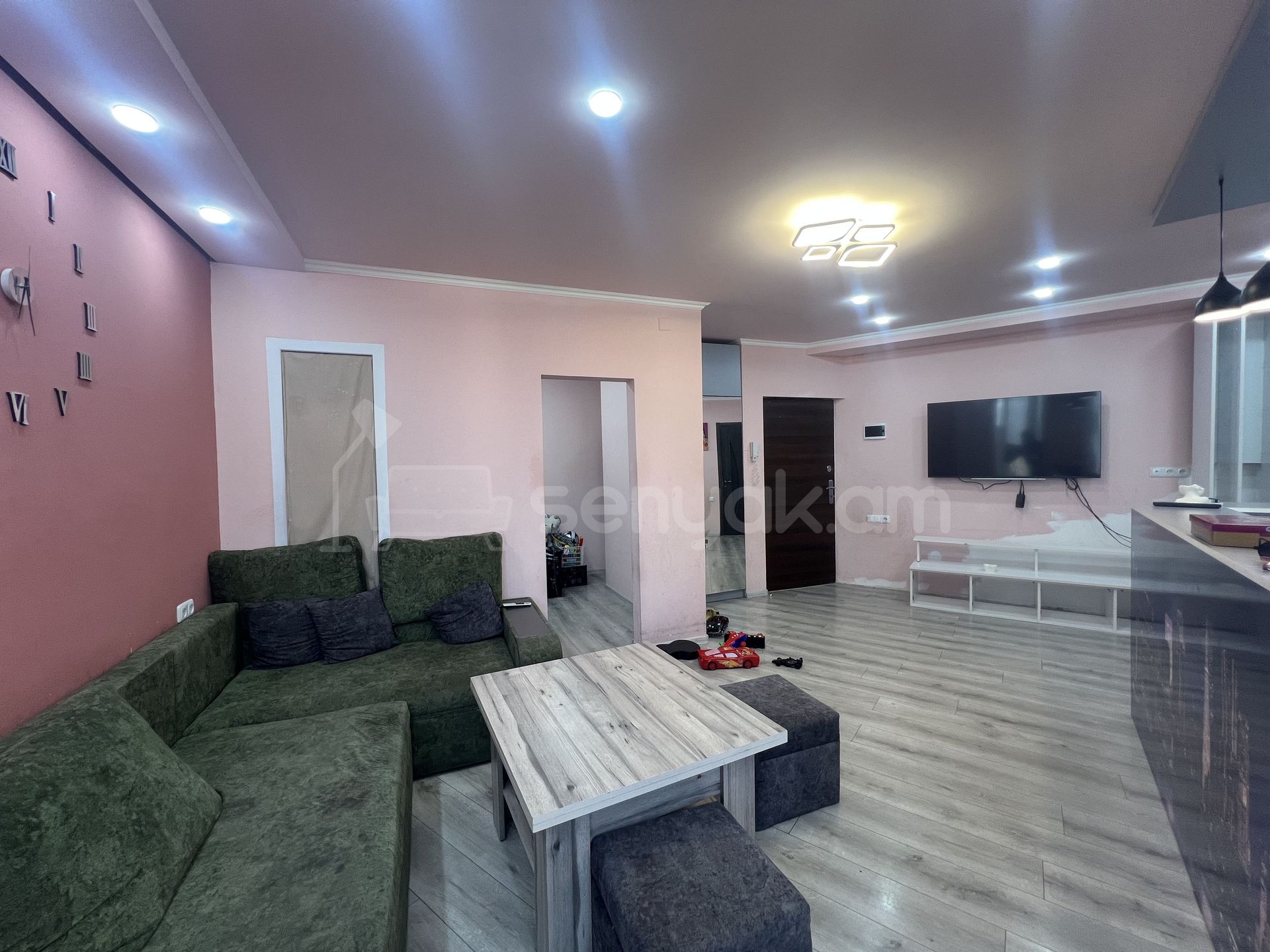 3 Սենյականոց Բնակարան Նորակառույցում, 67քմ, 8/12 հարկ, Կապիտալ Վերանորոգված