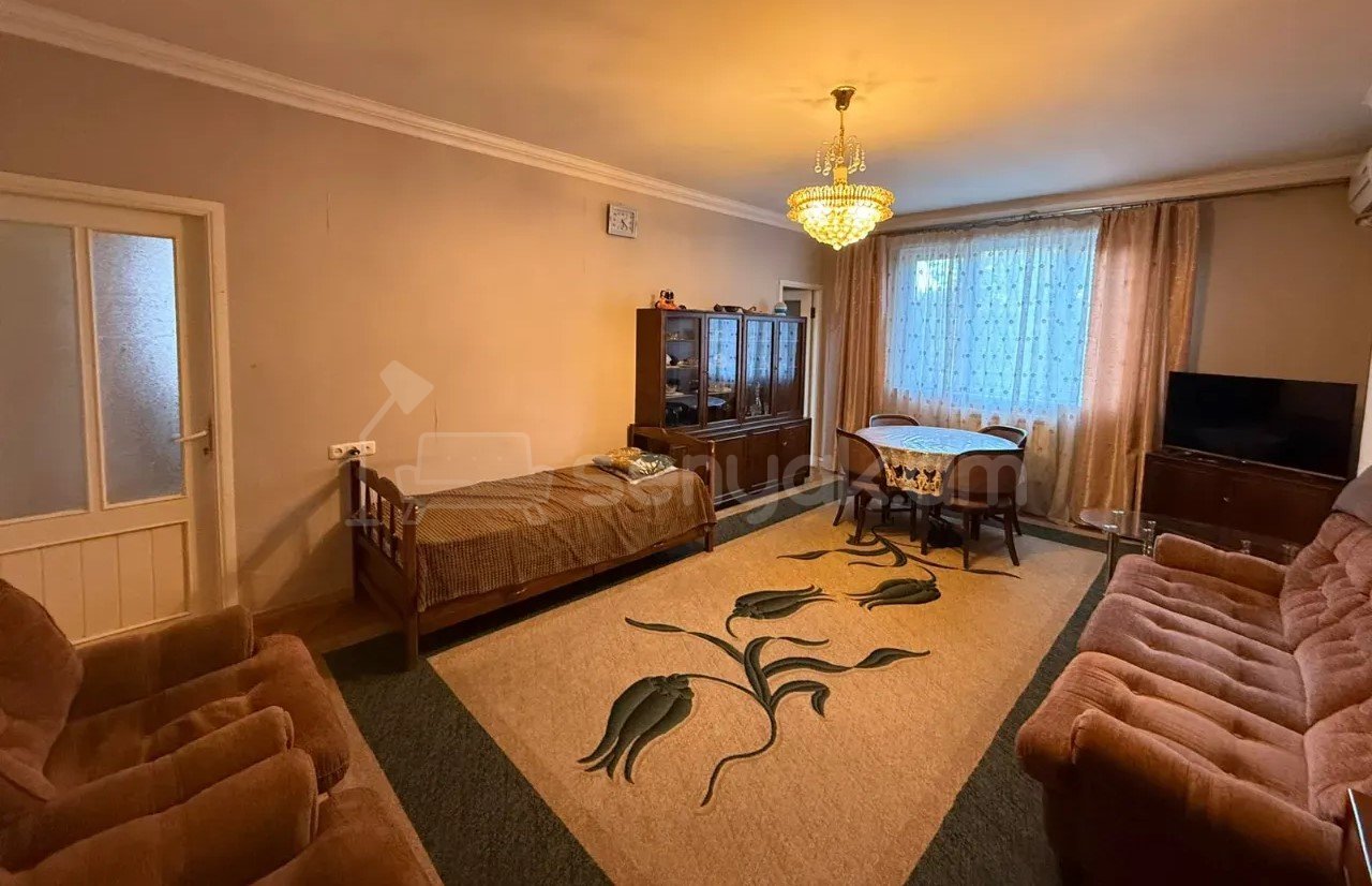 3 Սենյականոց Բնակարան, 61քմ, 2/12 հարկ, Կապիտալ Վերանորոգված