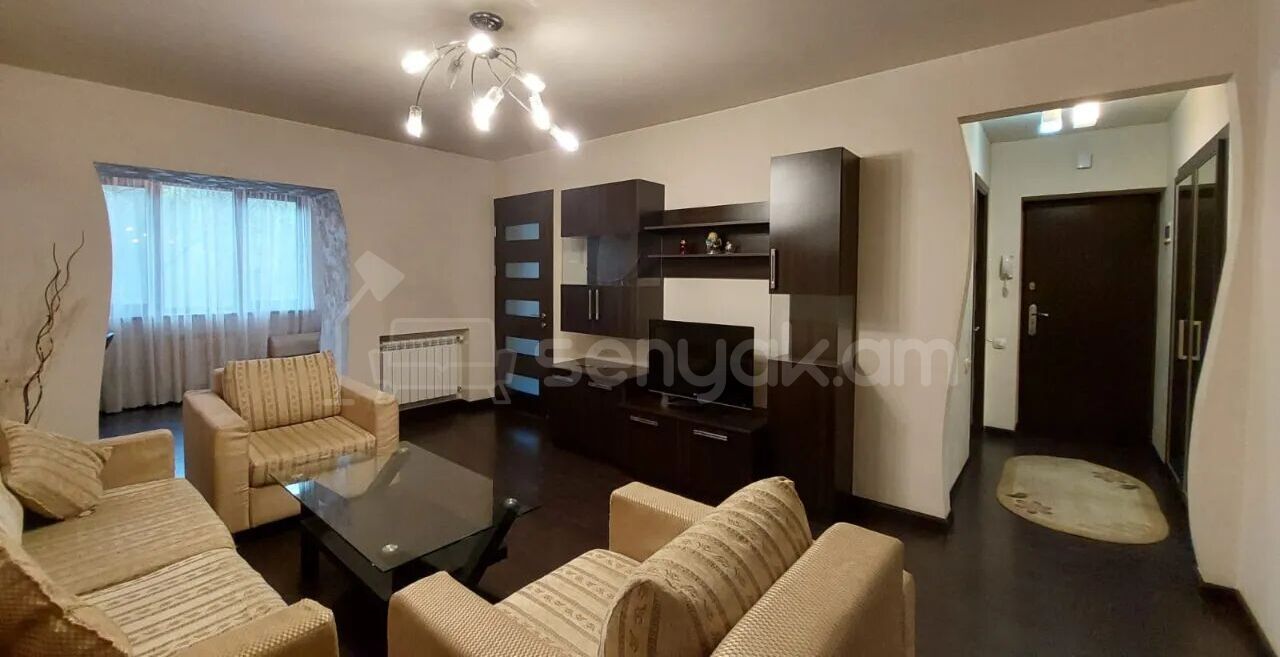 2 Սենյականոց Բնակարան Քարե Շենքում, 60քմ, 3/5 հարկ, Կապիտալ Վերանորոգված