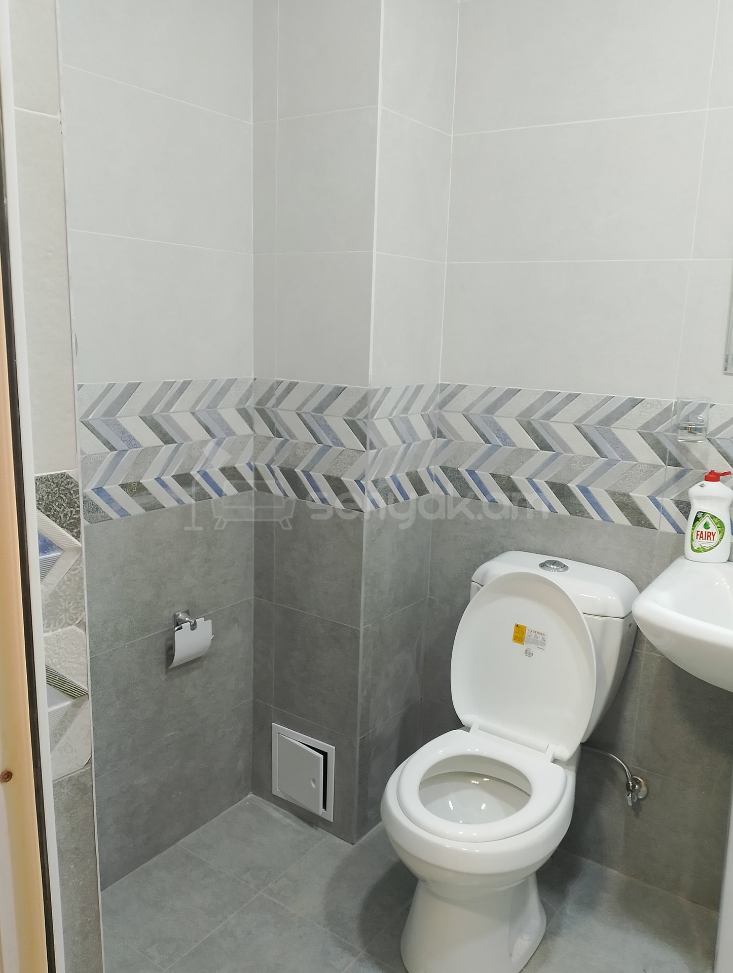 2 Սենյականոց Բնակարան Քարե Շենքում, 50քմ, 4/4 հարկ, Կապիտալ Վերանորոգված, Կահավորված, Արևկող