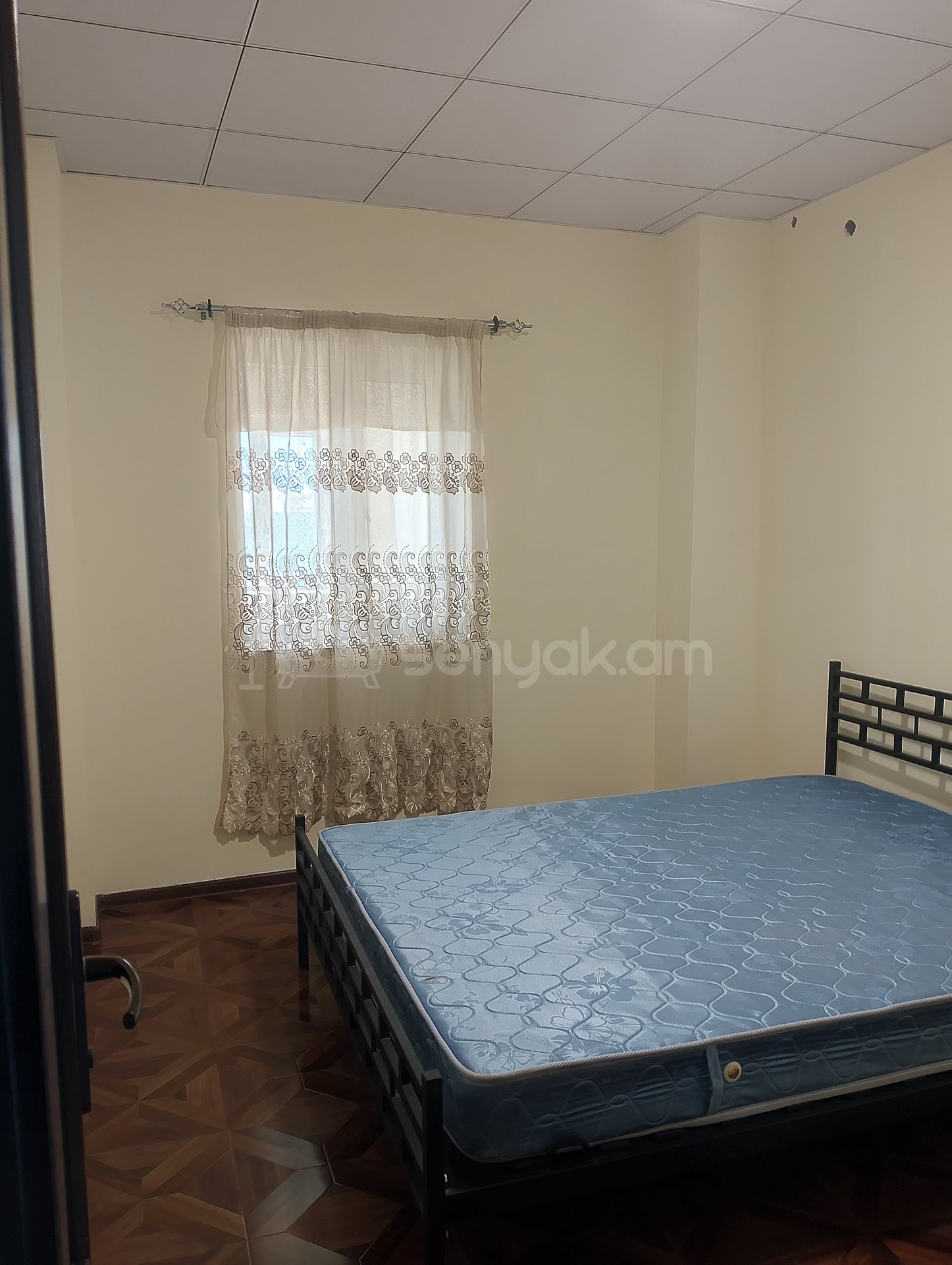 2 Սենյականոց Բնակարան Քարե Շենքում, 50քմ, 4/4 հարկ, Կապիտալ Վերանորոգված, Կահավորված, Արևկող